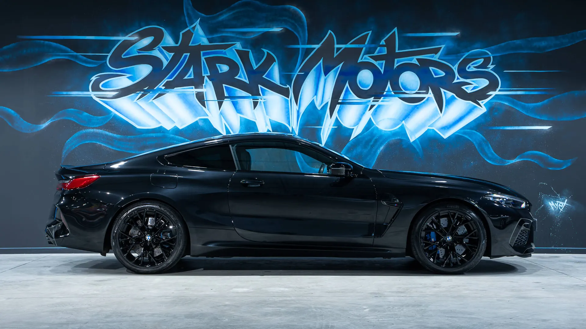 BMW M8 — photo 3