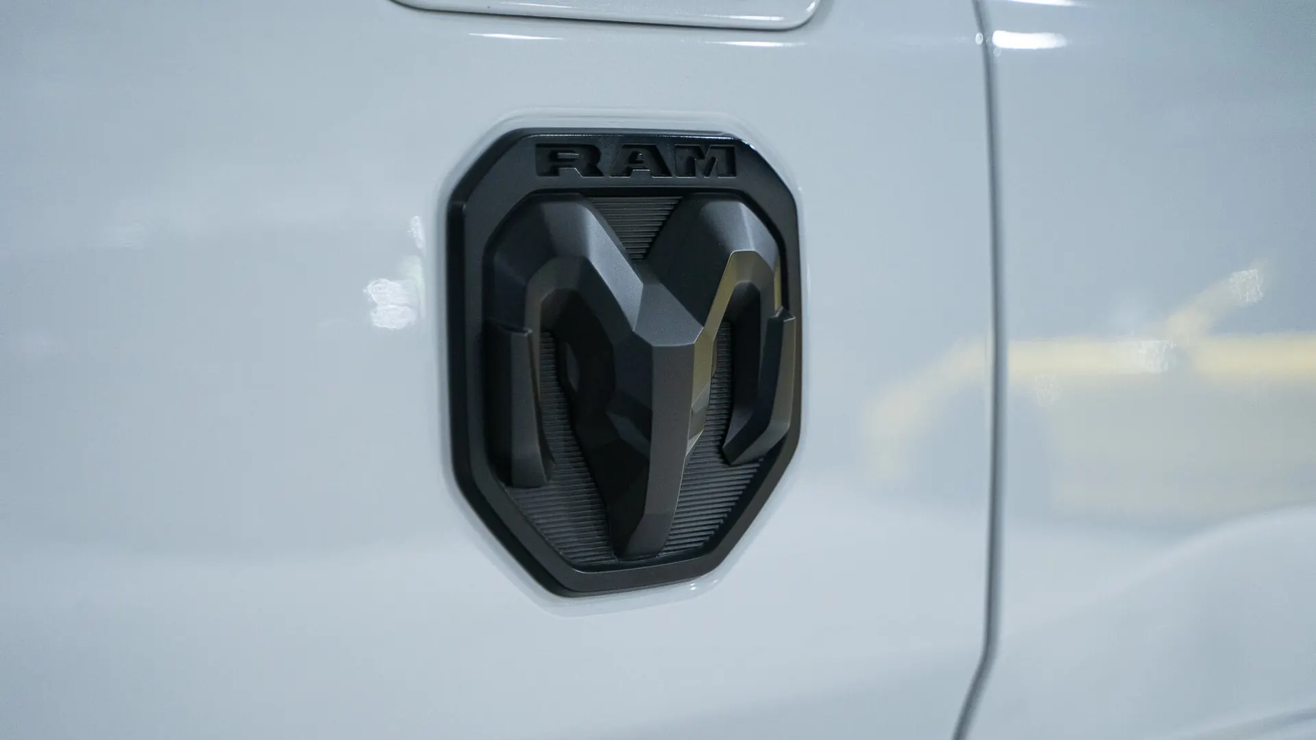 Dodge RAM — photo 23