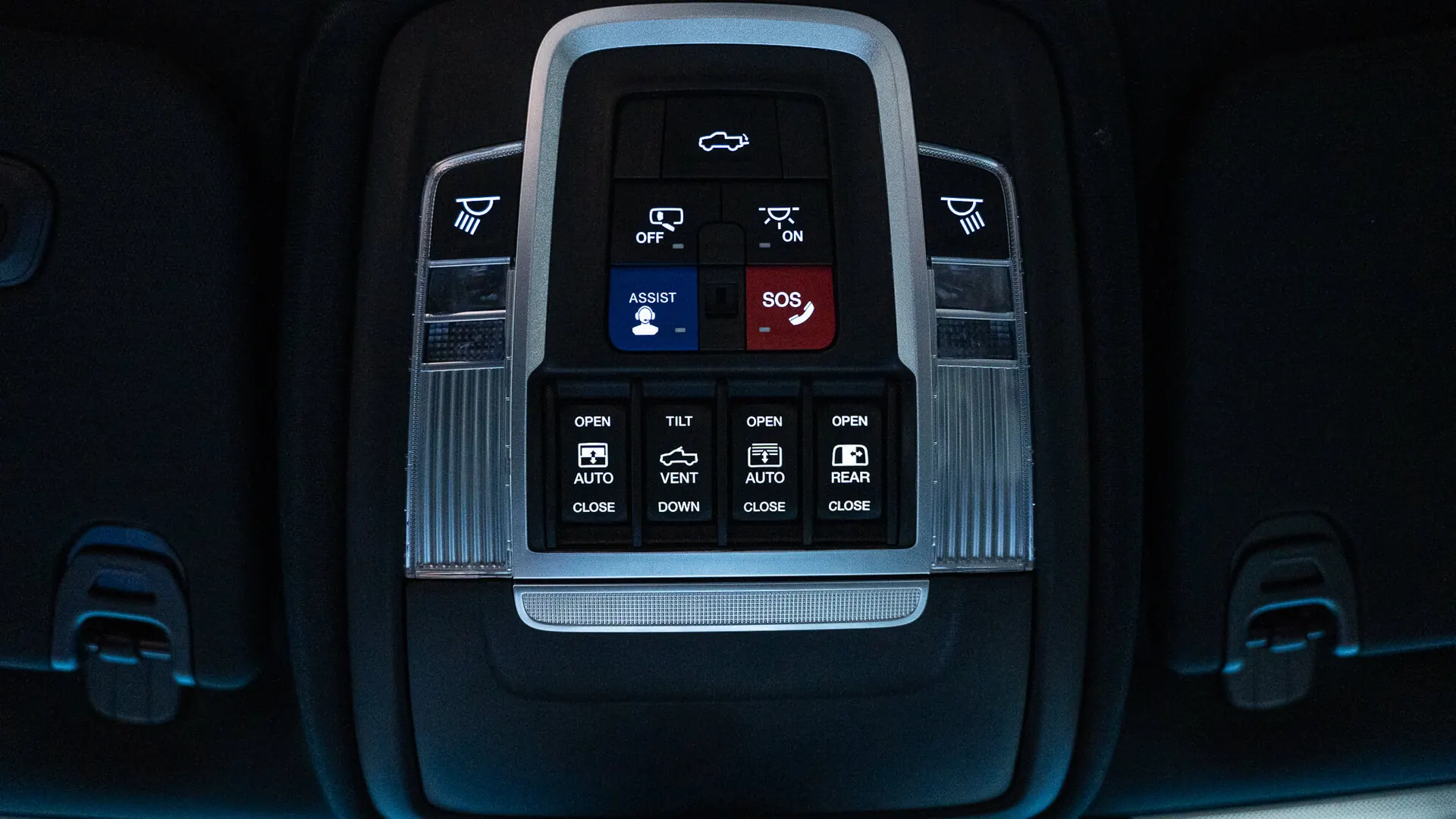 Dodge RAM — photo 42