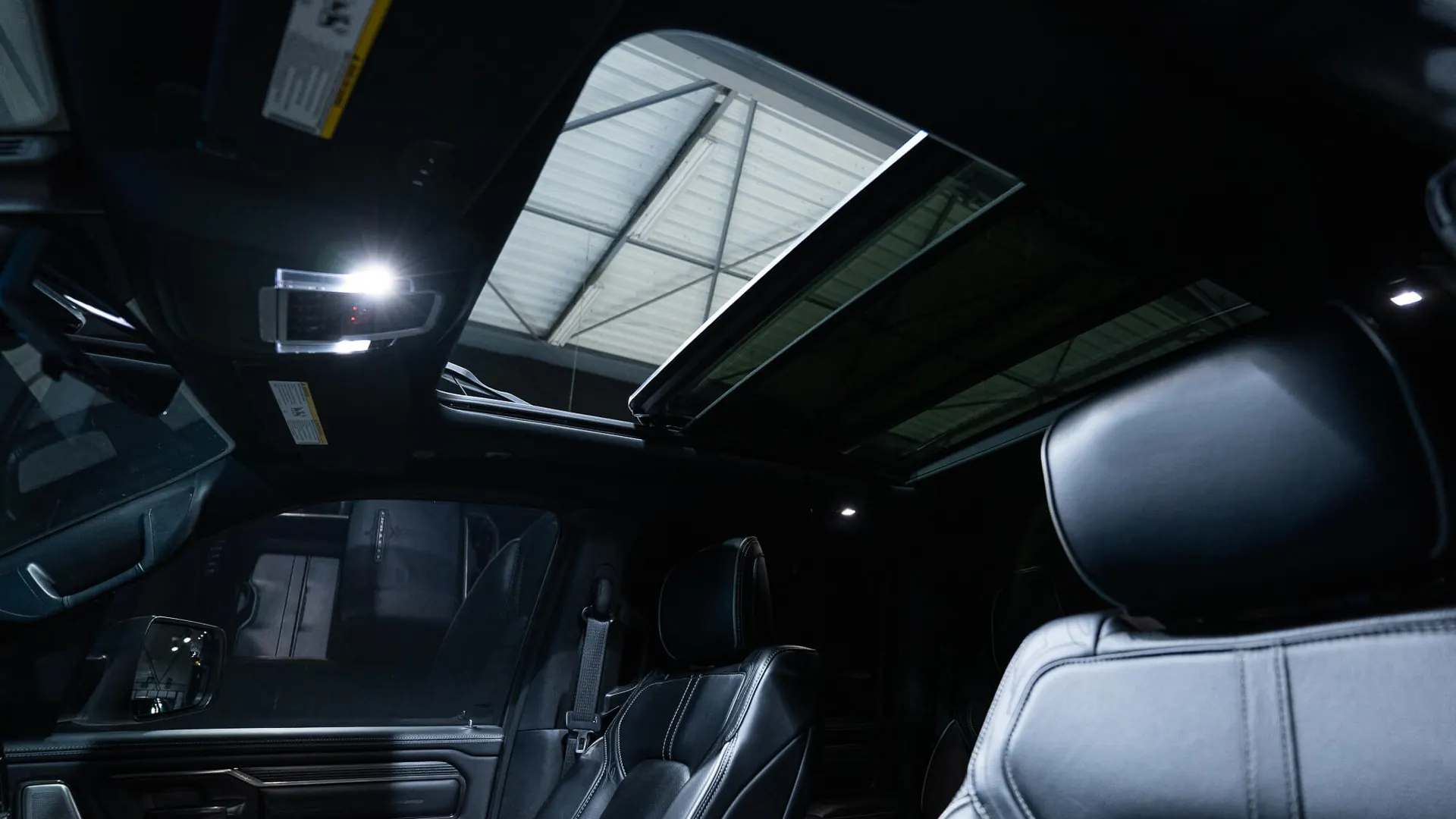 Dodge RAM — photo 17