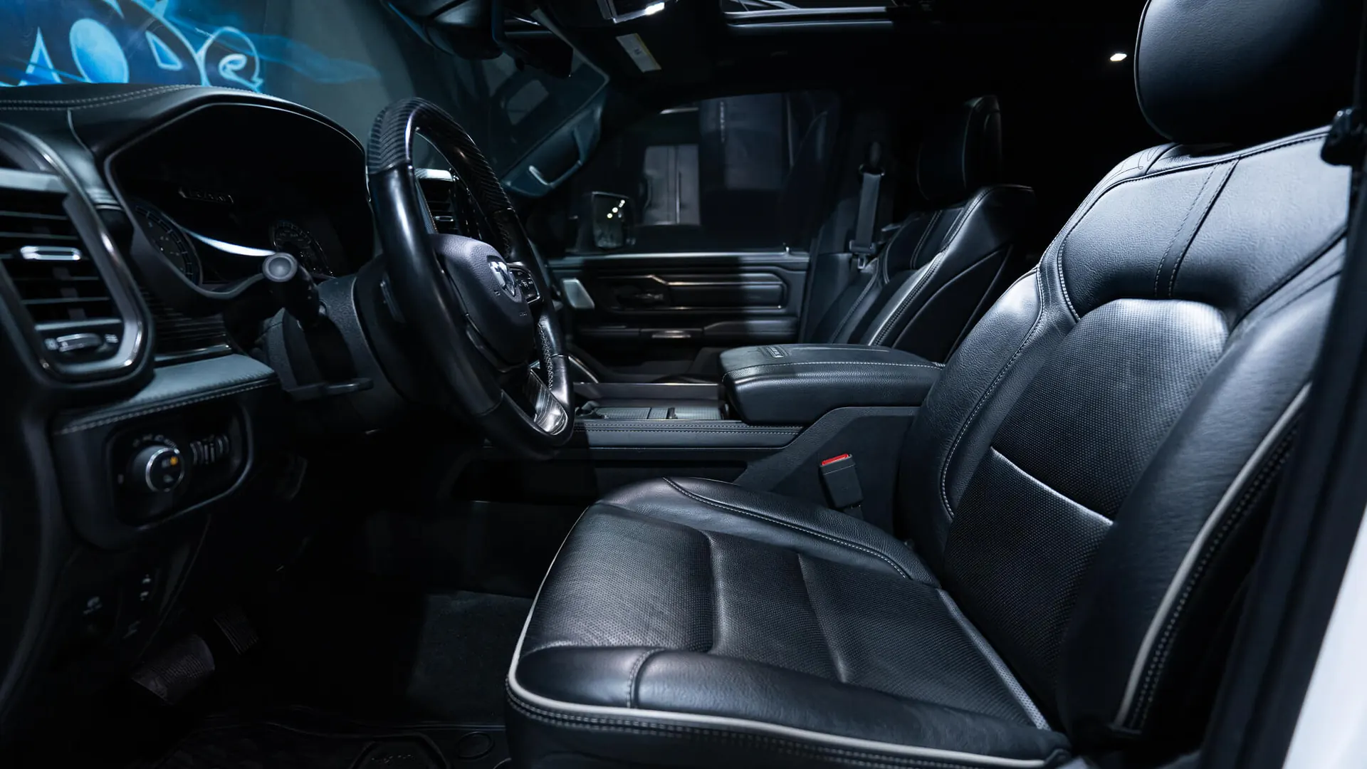 Dodge RAM — photo 9