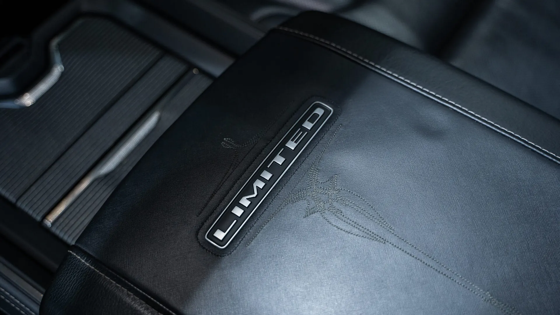 Dodge RAM — photo 27