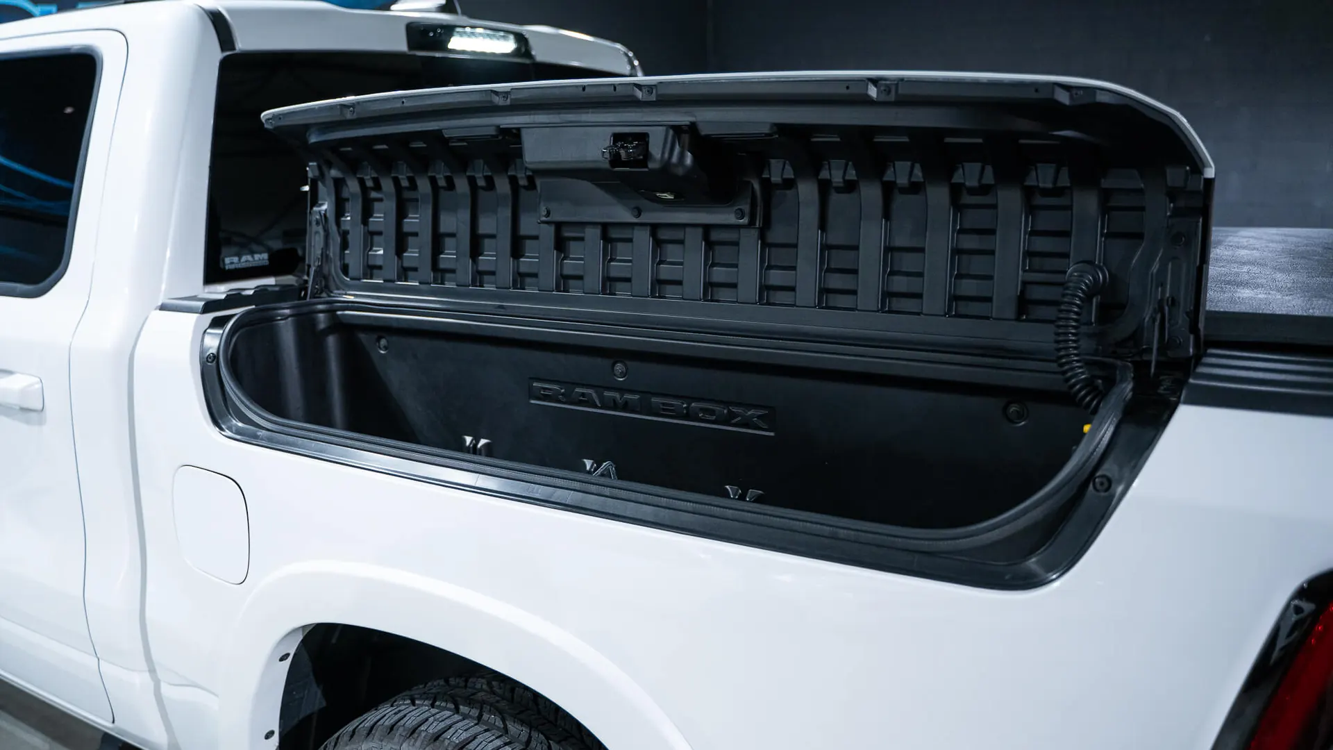 Dodge RAM — photo 45
