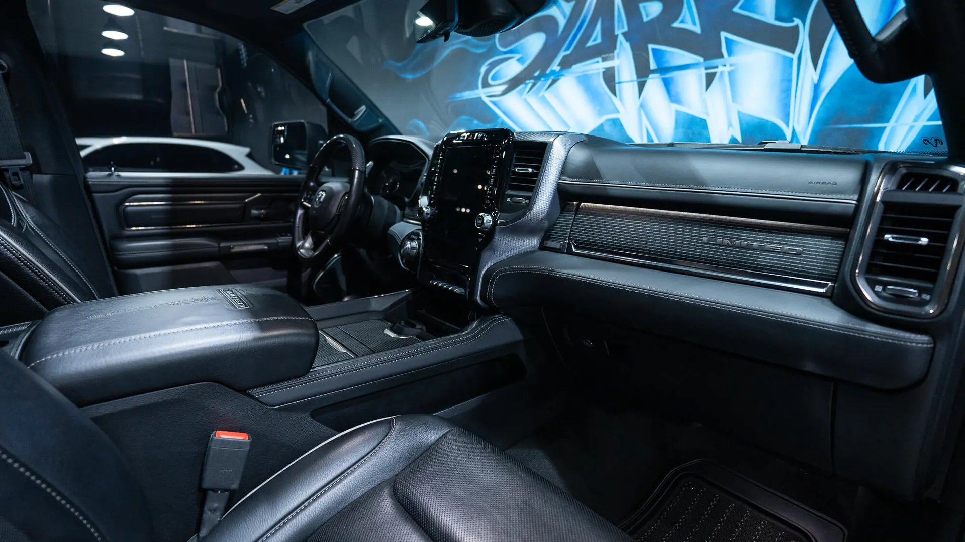 Dodge RAM — photo 8