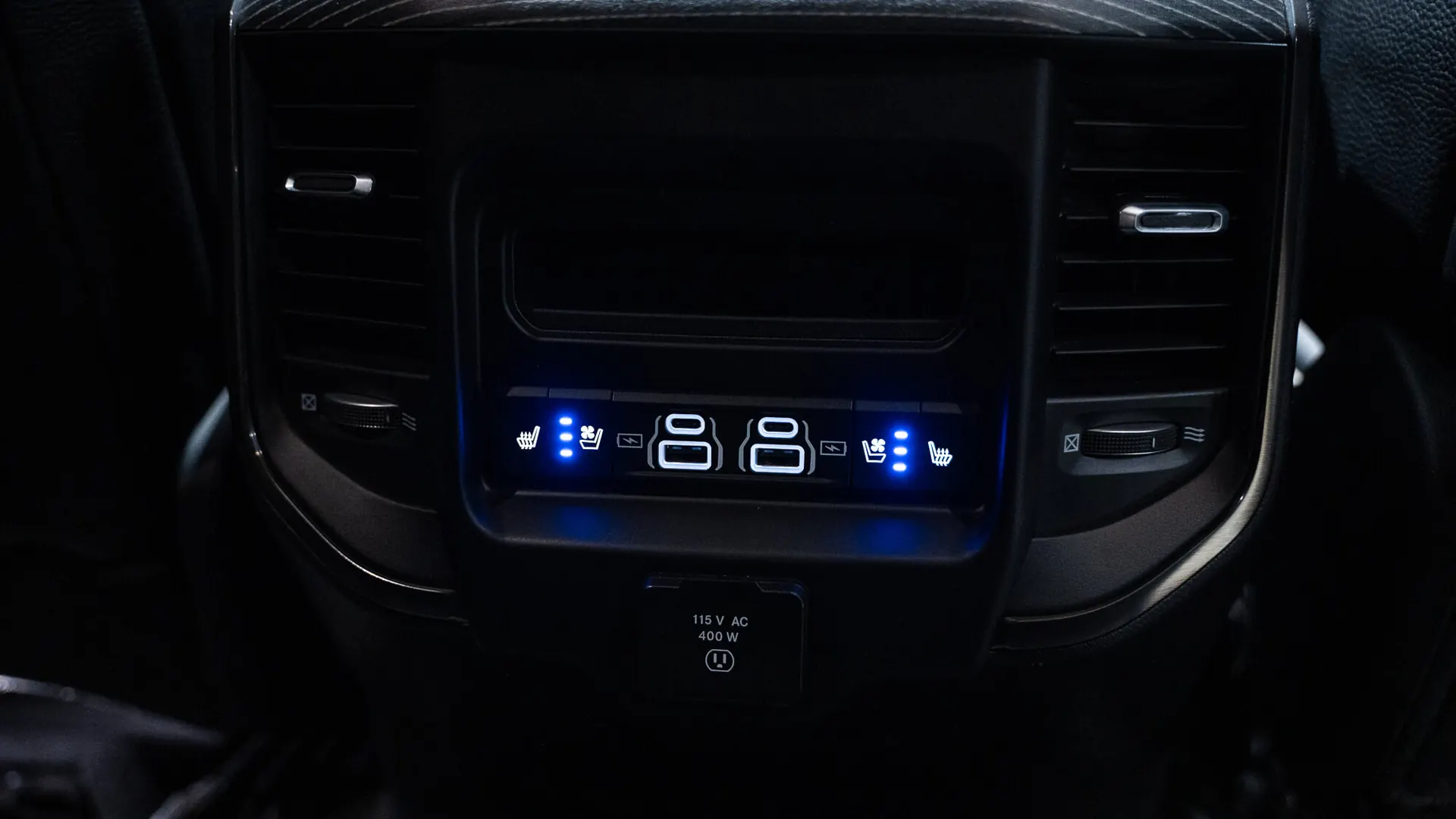 Dodge RAM — photo 12