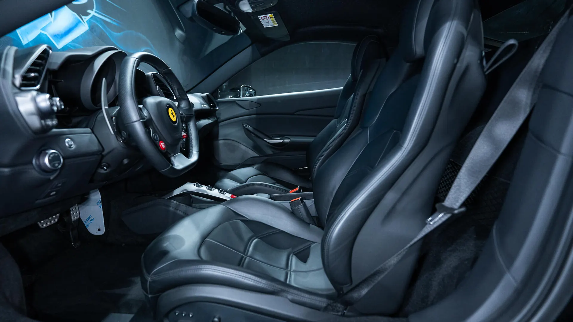Ferrari 488 — photo 13