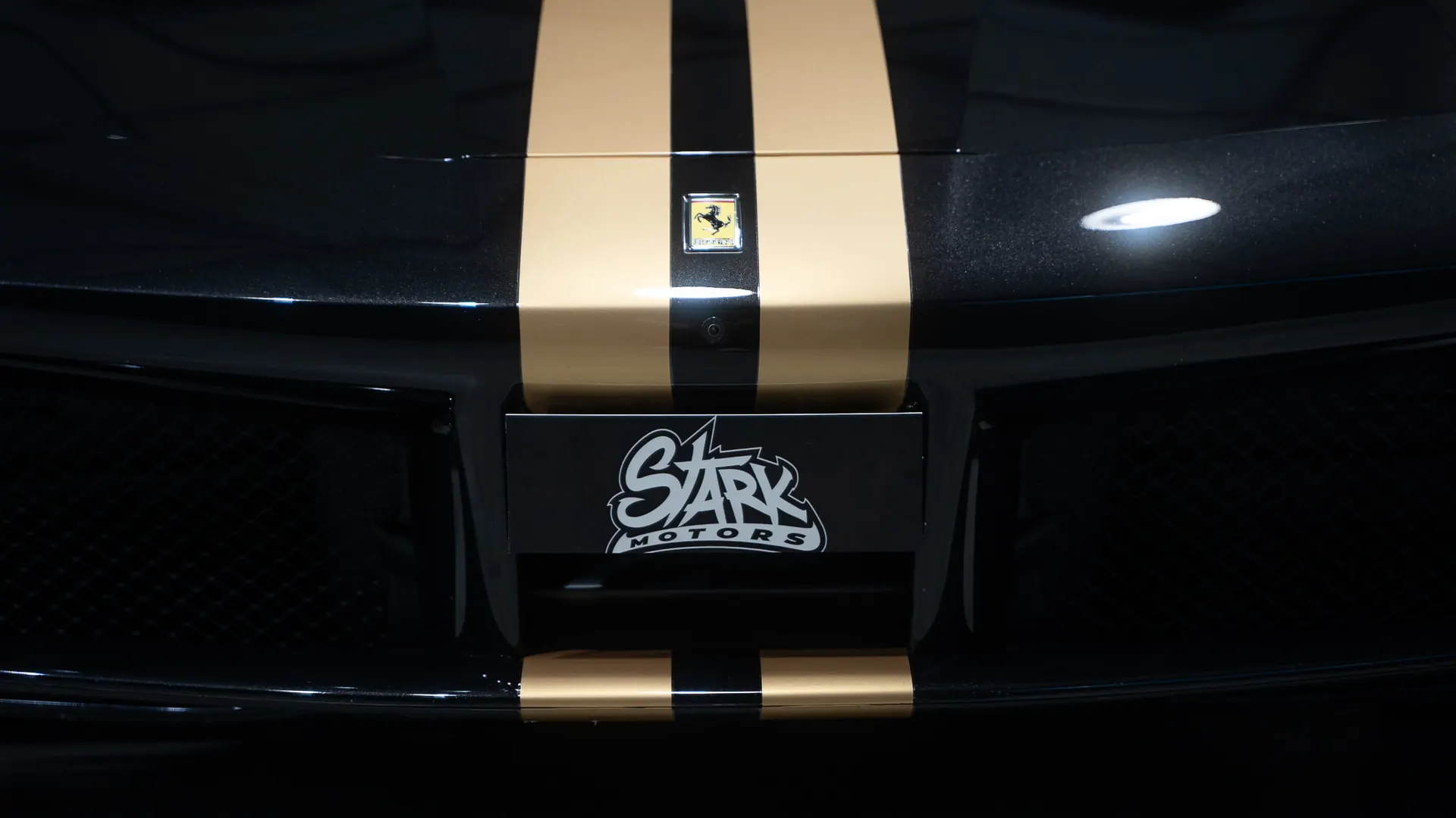 Ferrari 488 — photo 11