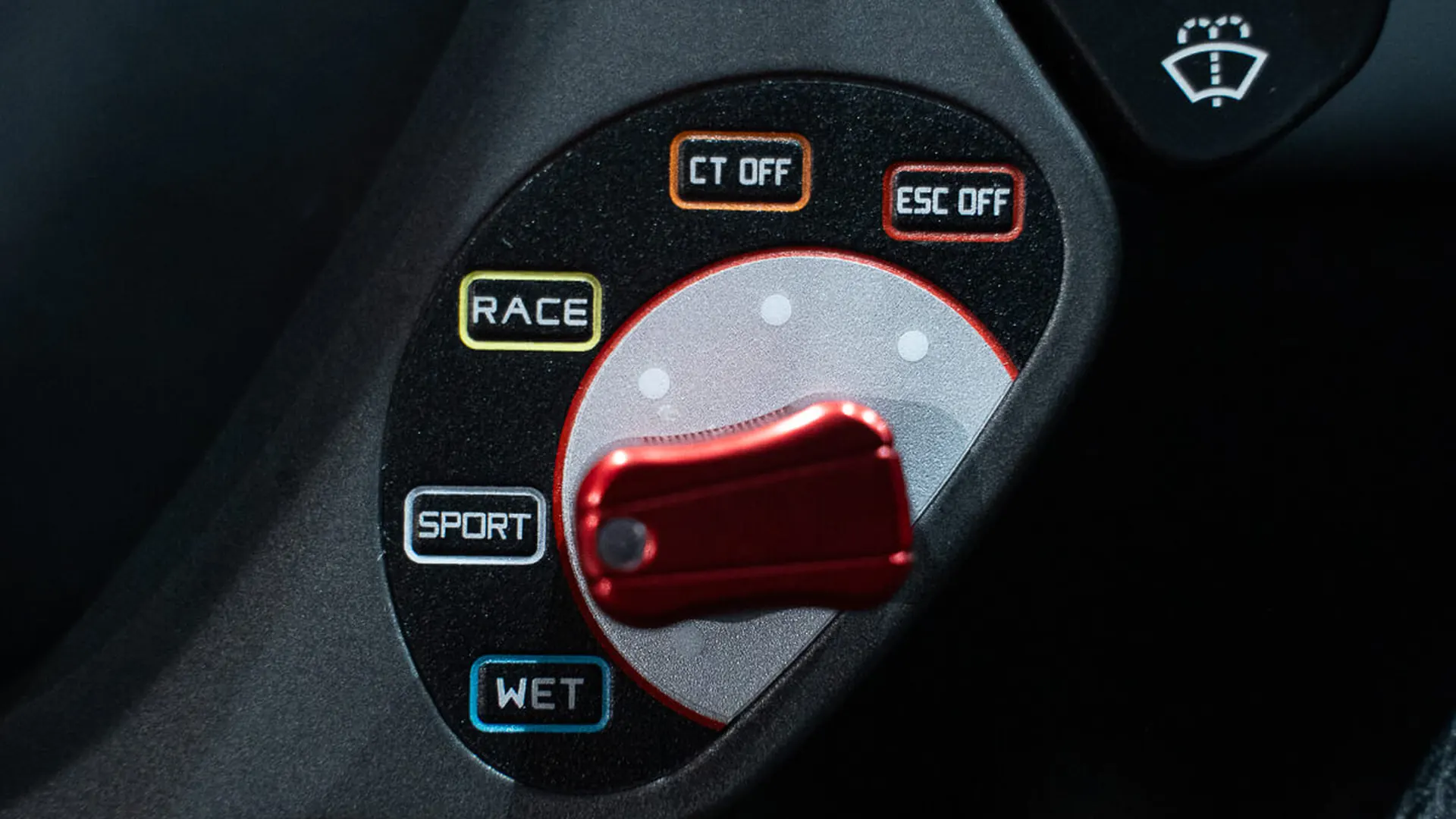 Ferrari 488 — photo 29
