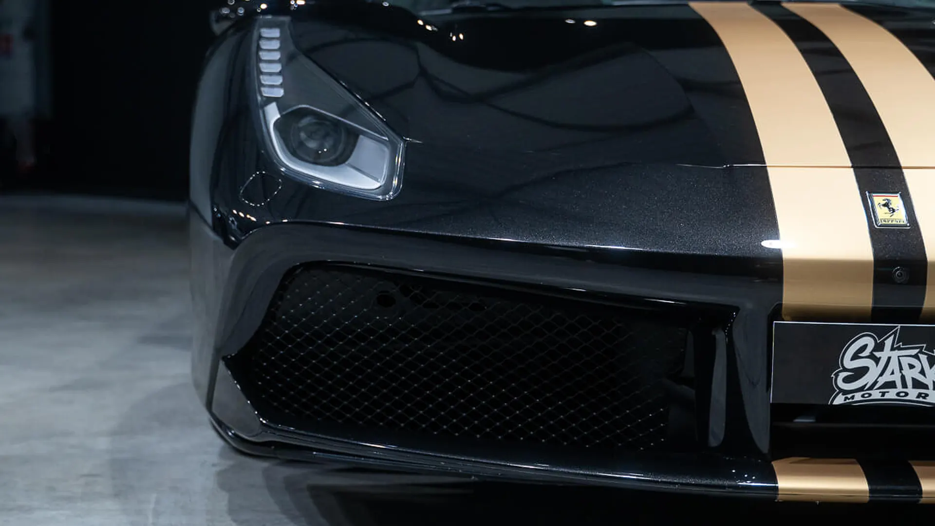 Ferrari 488 — photo 37