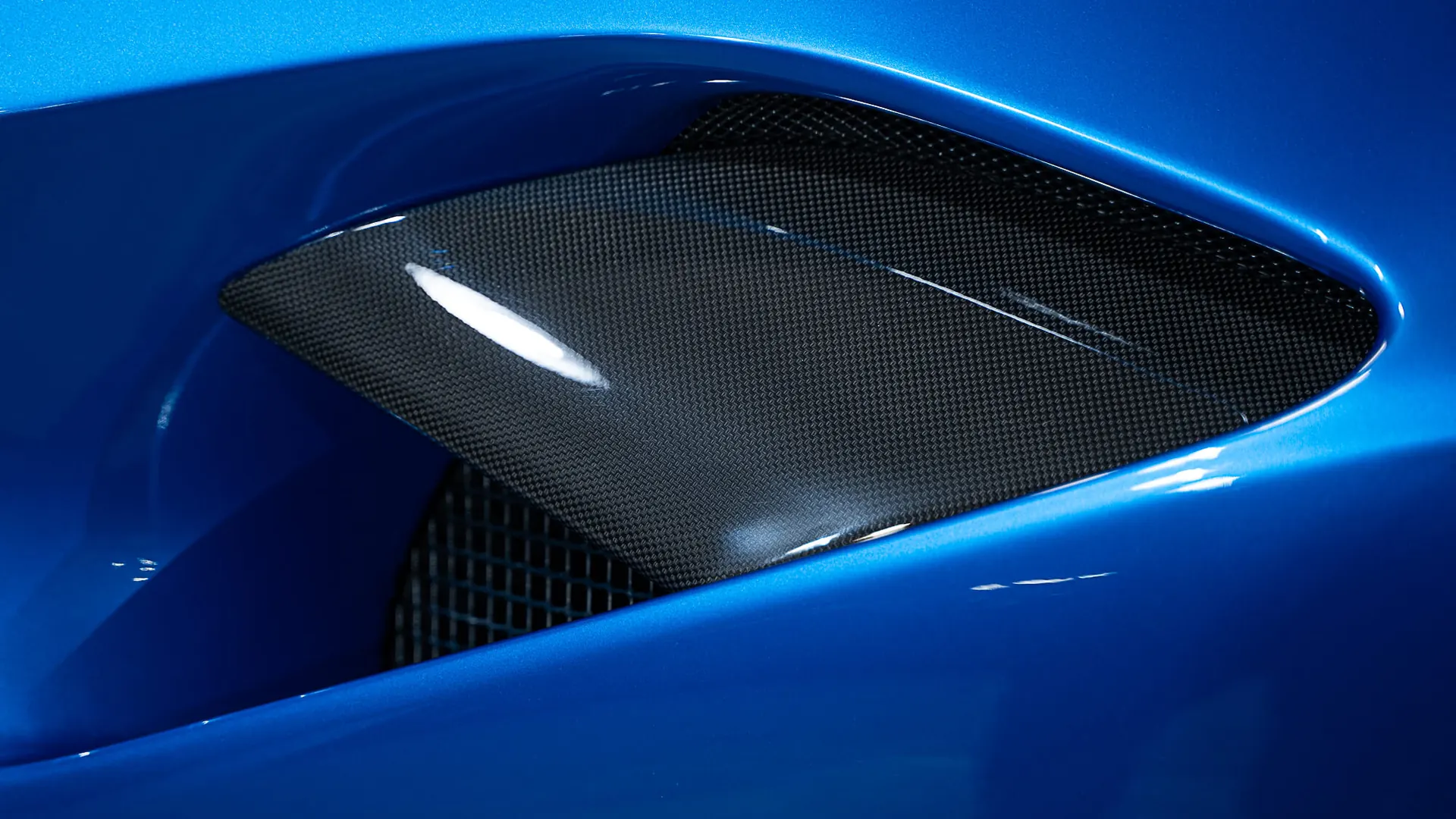 Ferrari 488 — photo 20