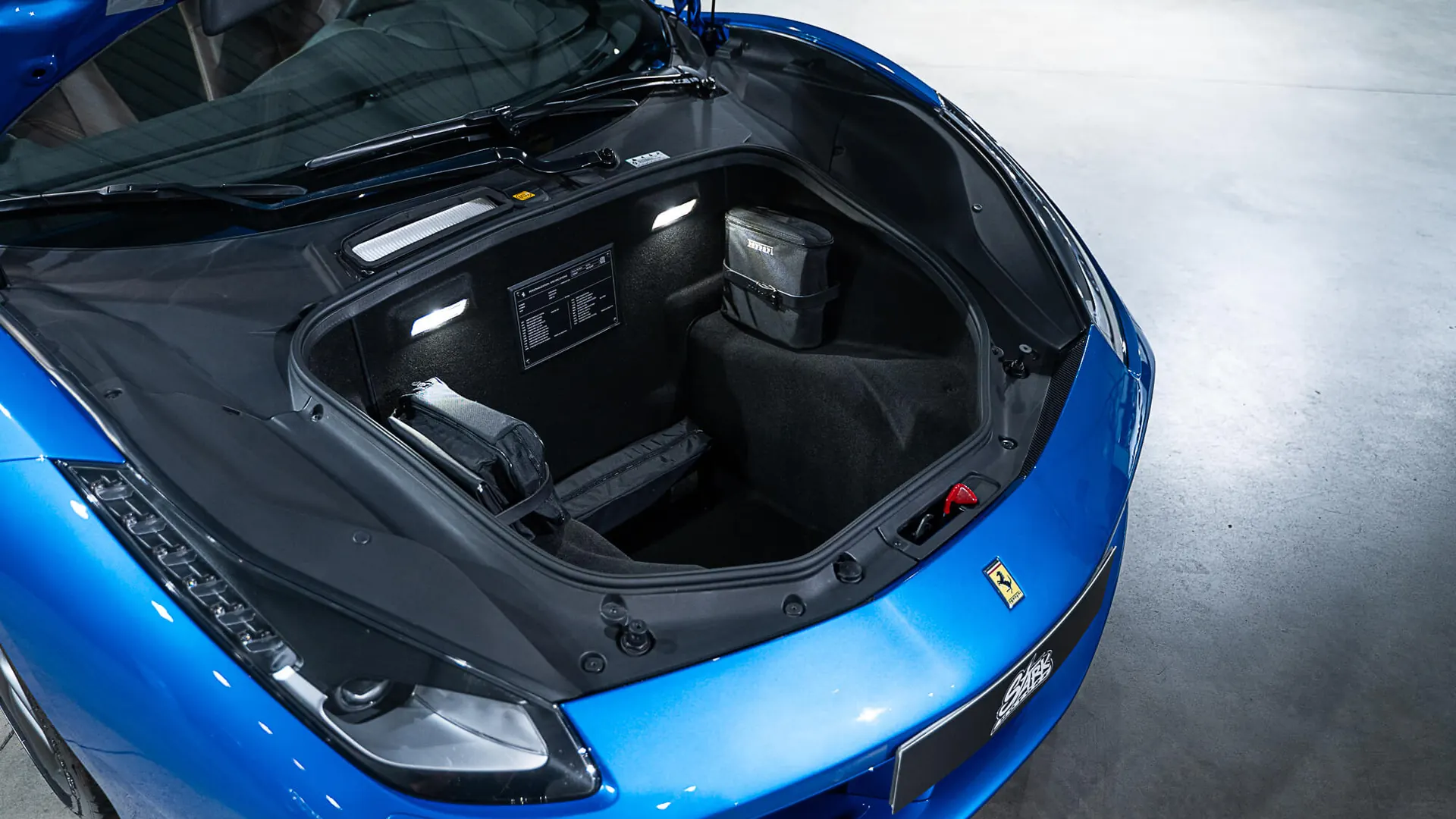 Ferrari 488 — photo 26