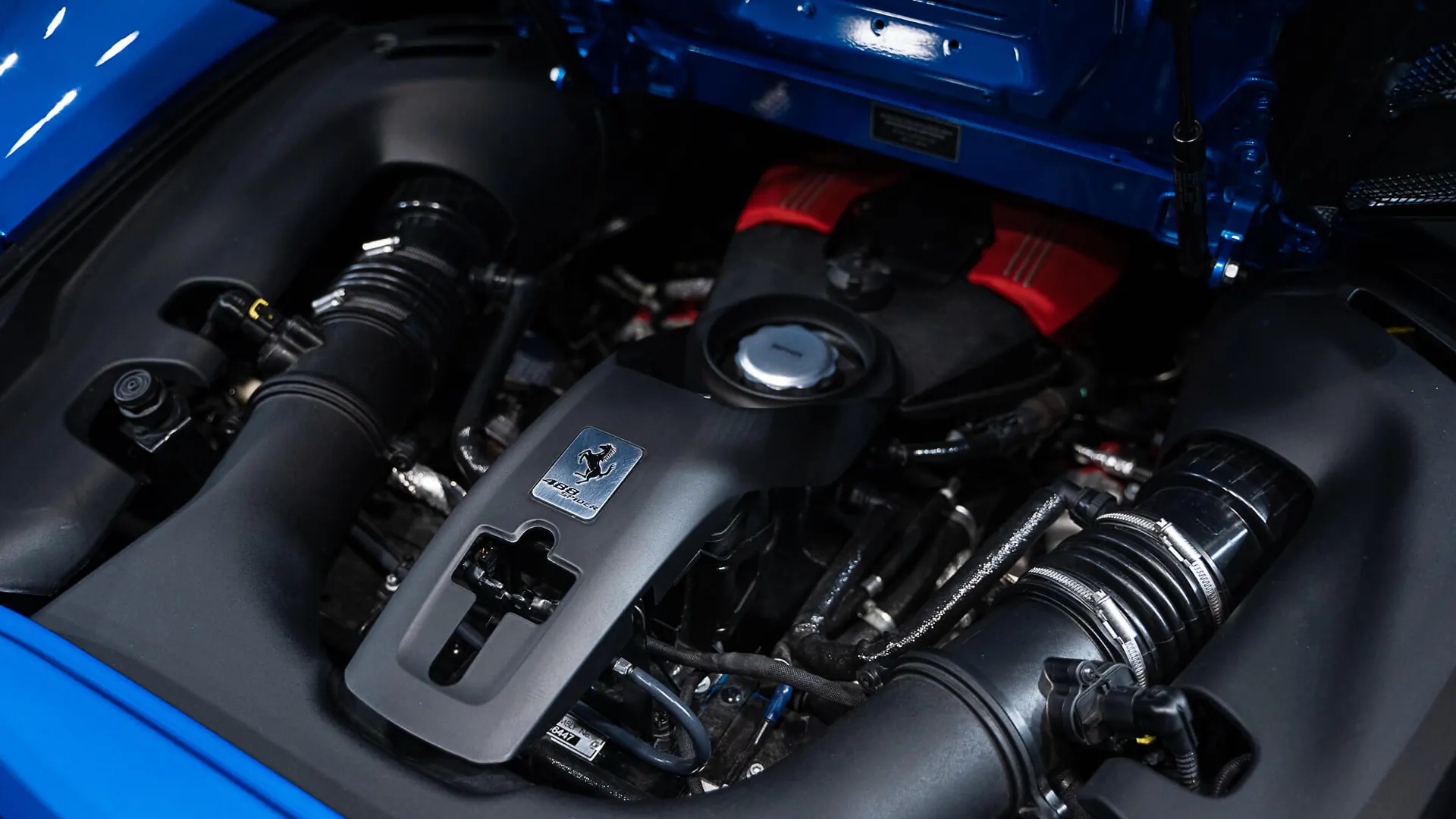 Ferrari 488 — photo 25