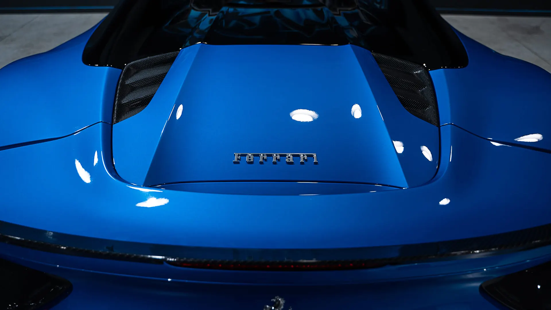 Ferrari 488 — photo 22