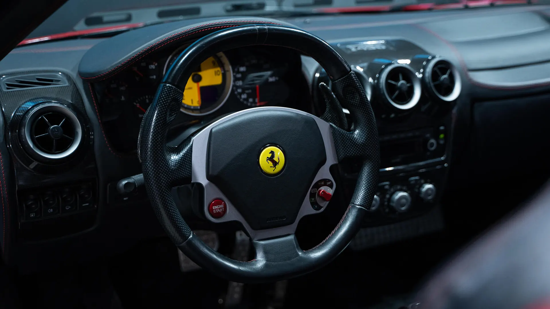 Ferrari F430 — photo 13
