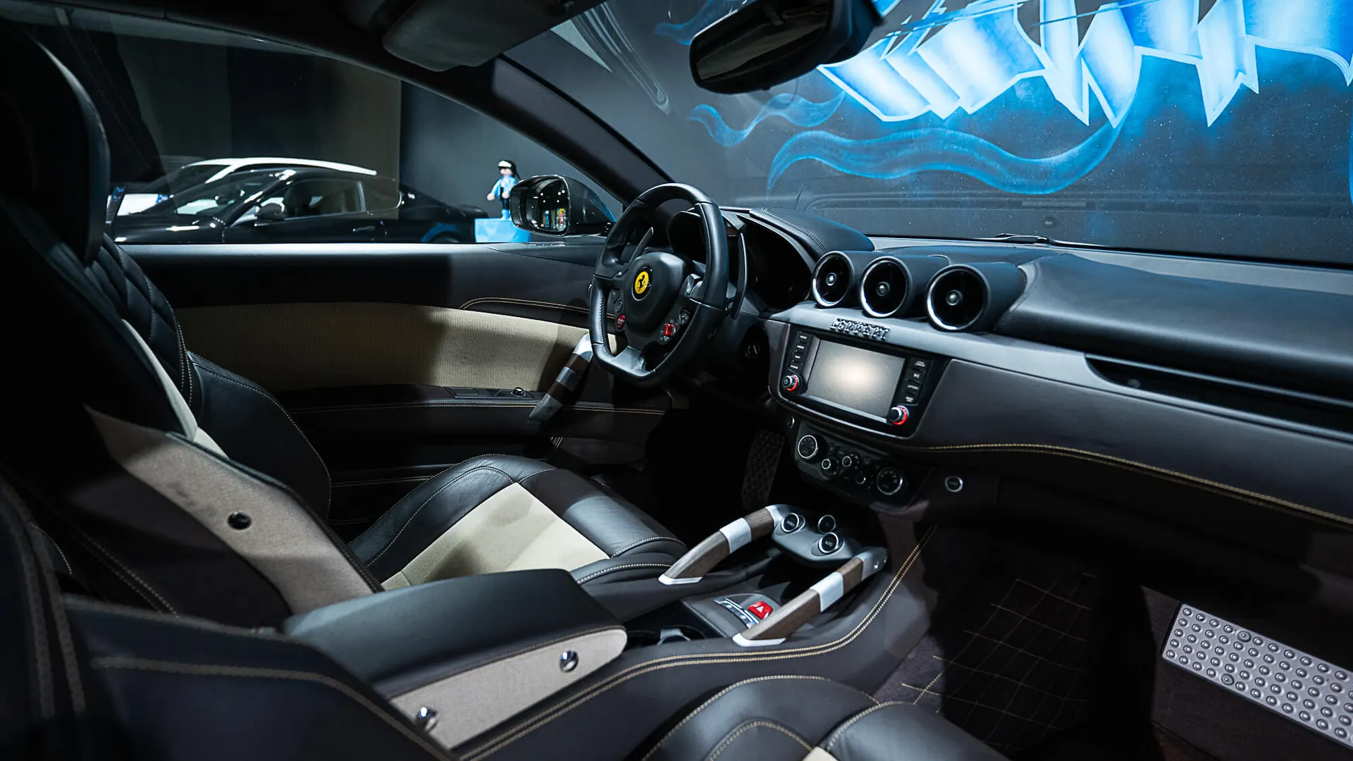 Ferrari FF — photo 8