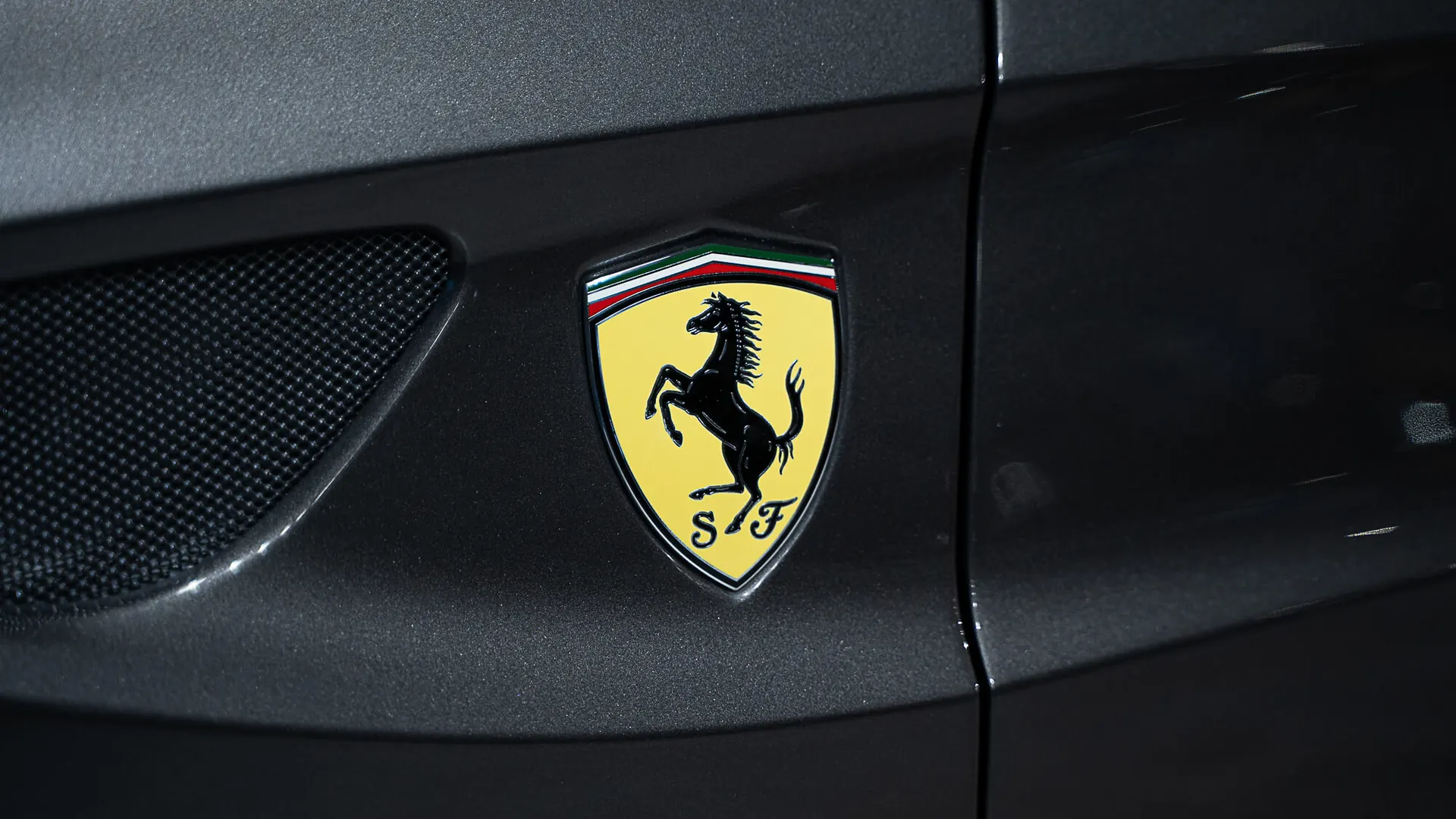 Ferrari FF — photo 35
