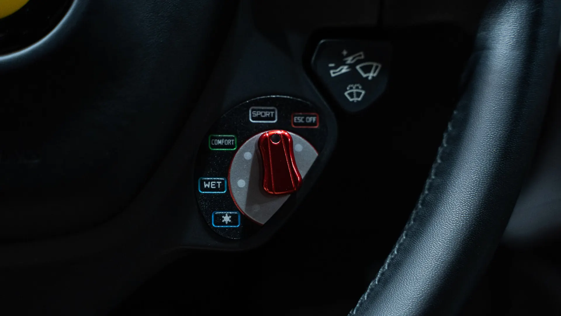 Ferrari FF — photo 30
