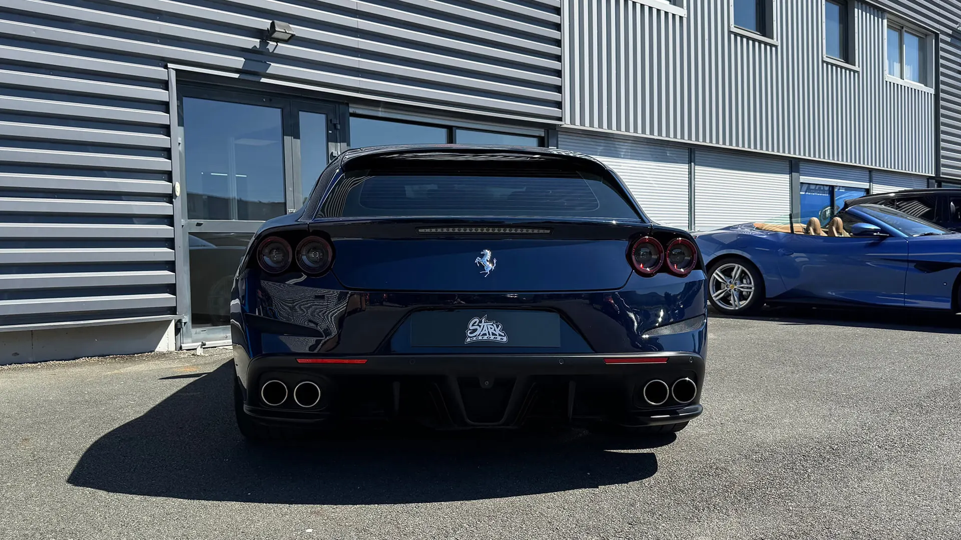Ferrari GTC4LUSSO — photo 5