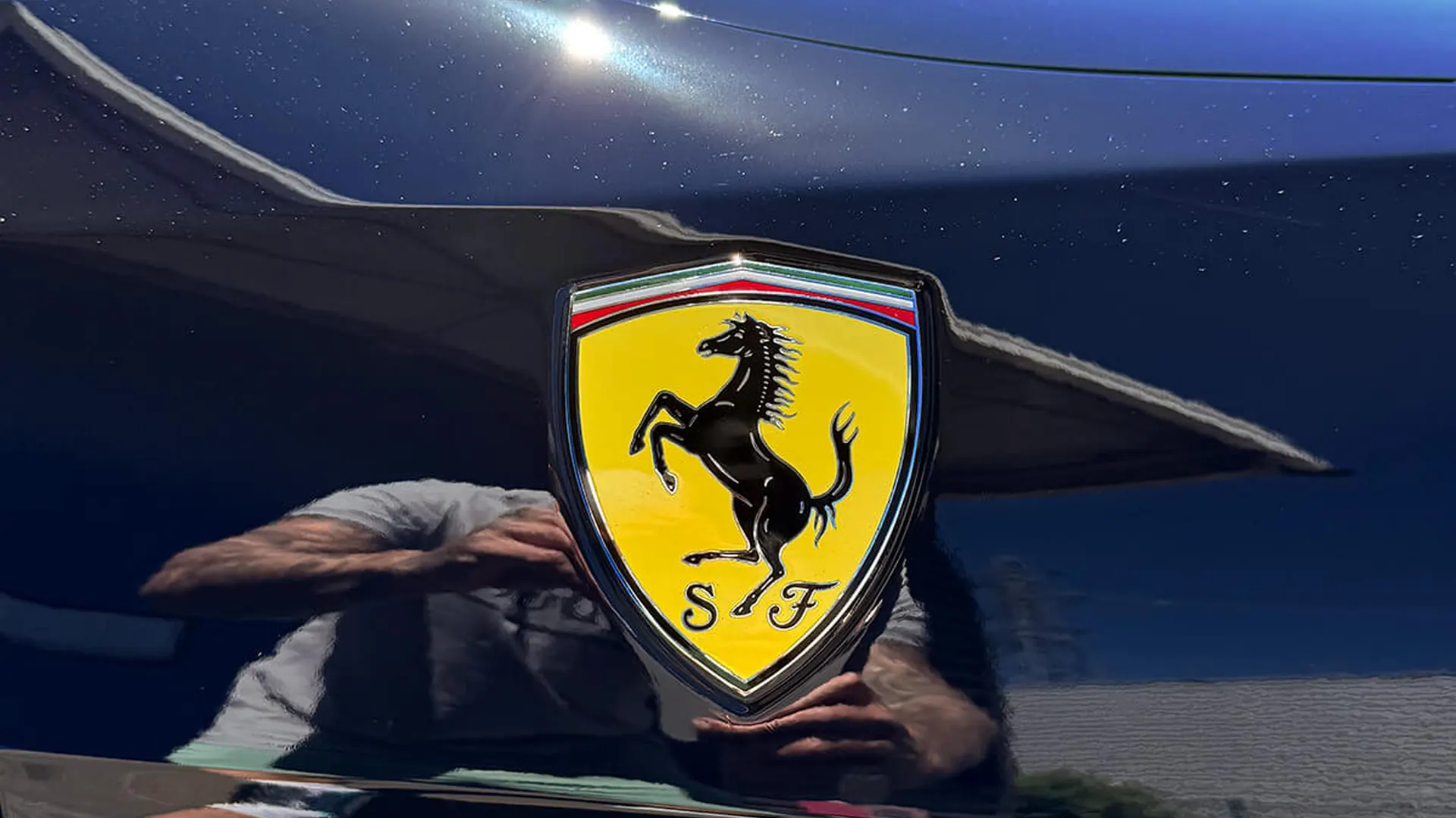Ferrari GTC4LUSSO — photo 21