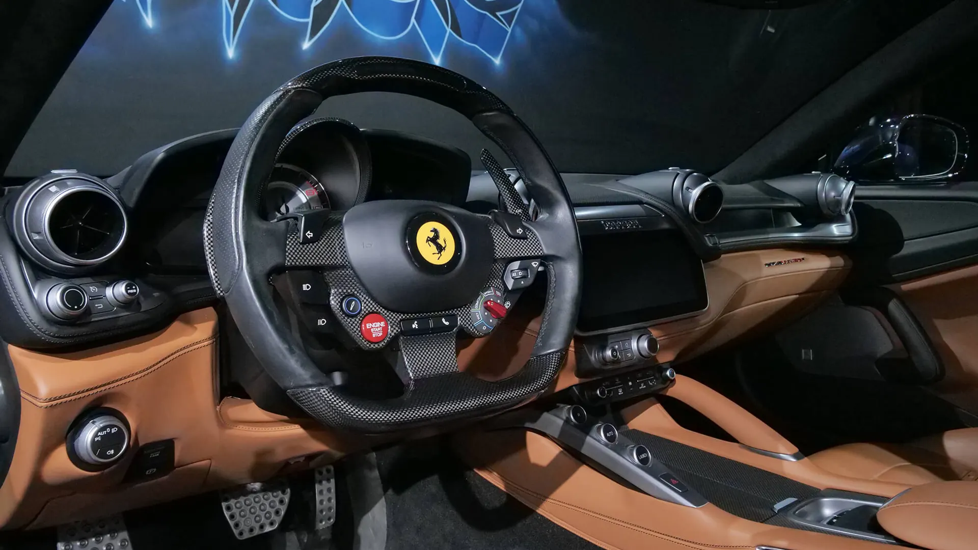 Ferrari GTC4Lusso — photo 10