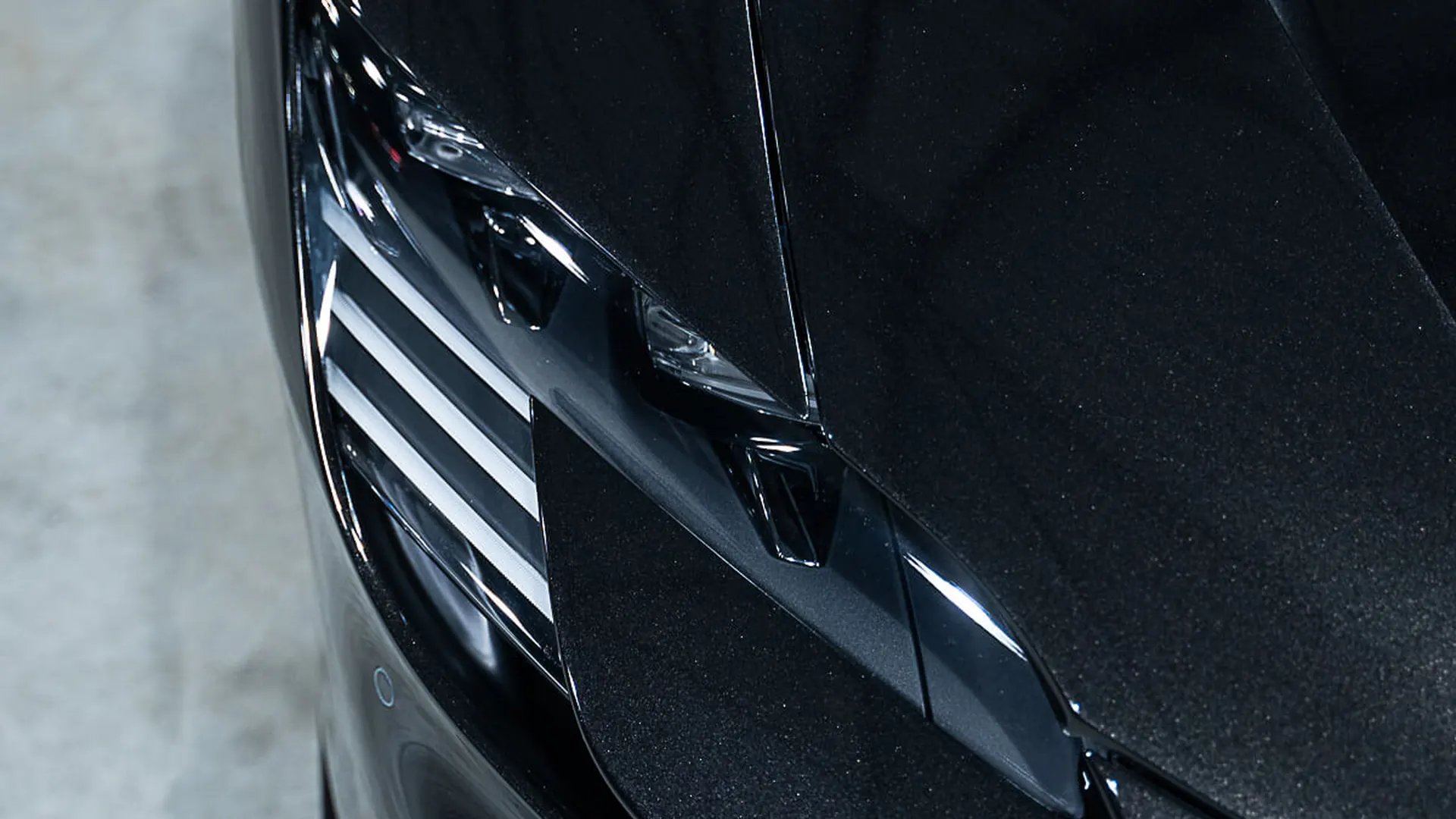 Ferrari SF90 — photo 38