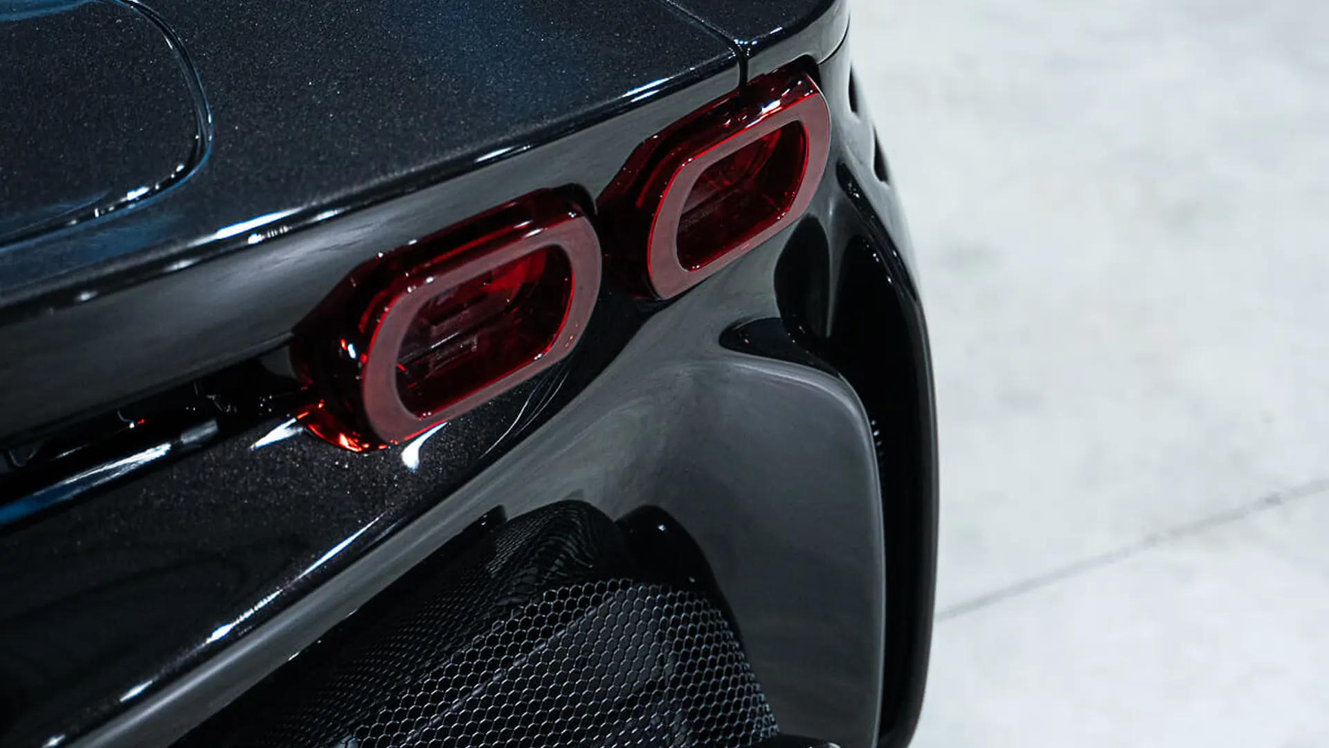 Ferrari SF90 — photo 45