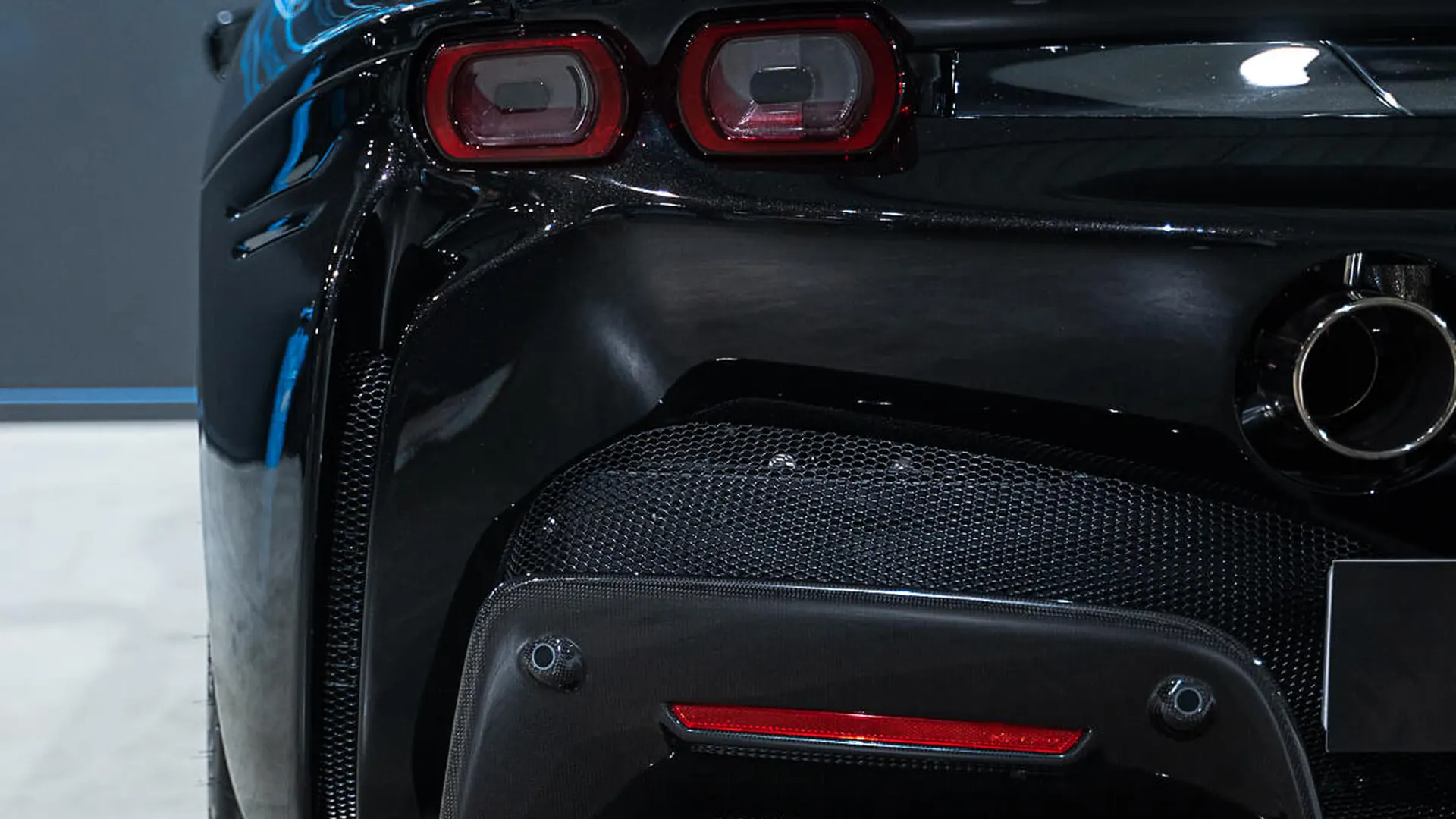 Ferrari SF90 — photo 47