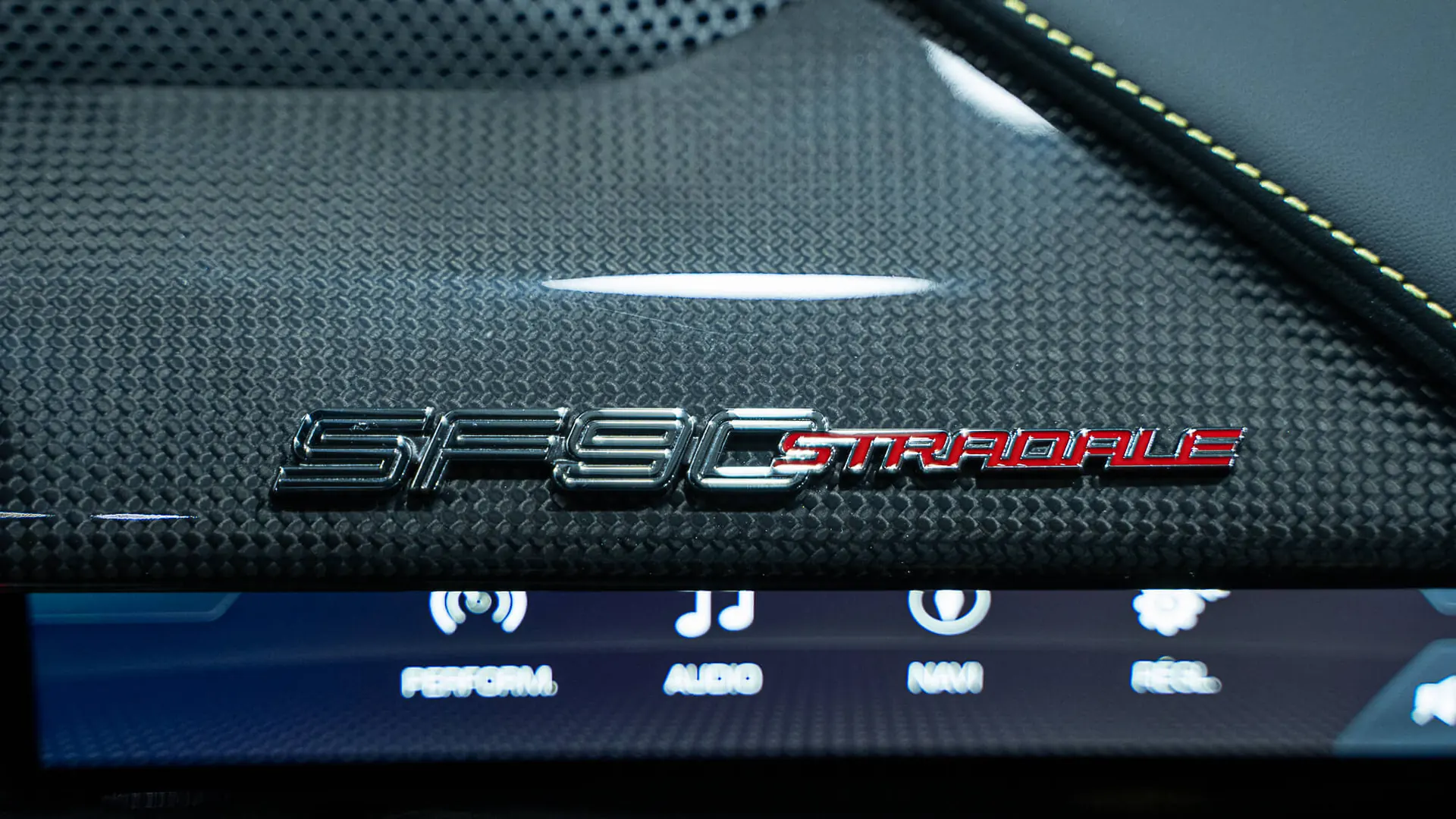 Ferrari SF90 — photo 23