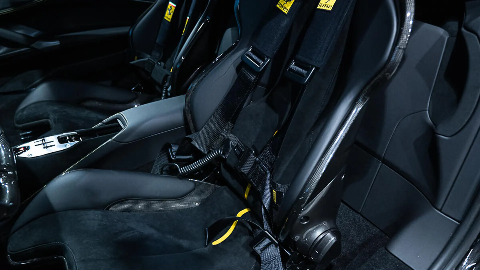 Ferrari SF90 — photo 44