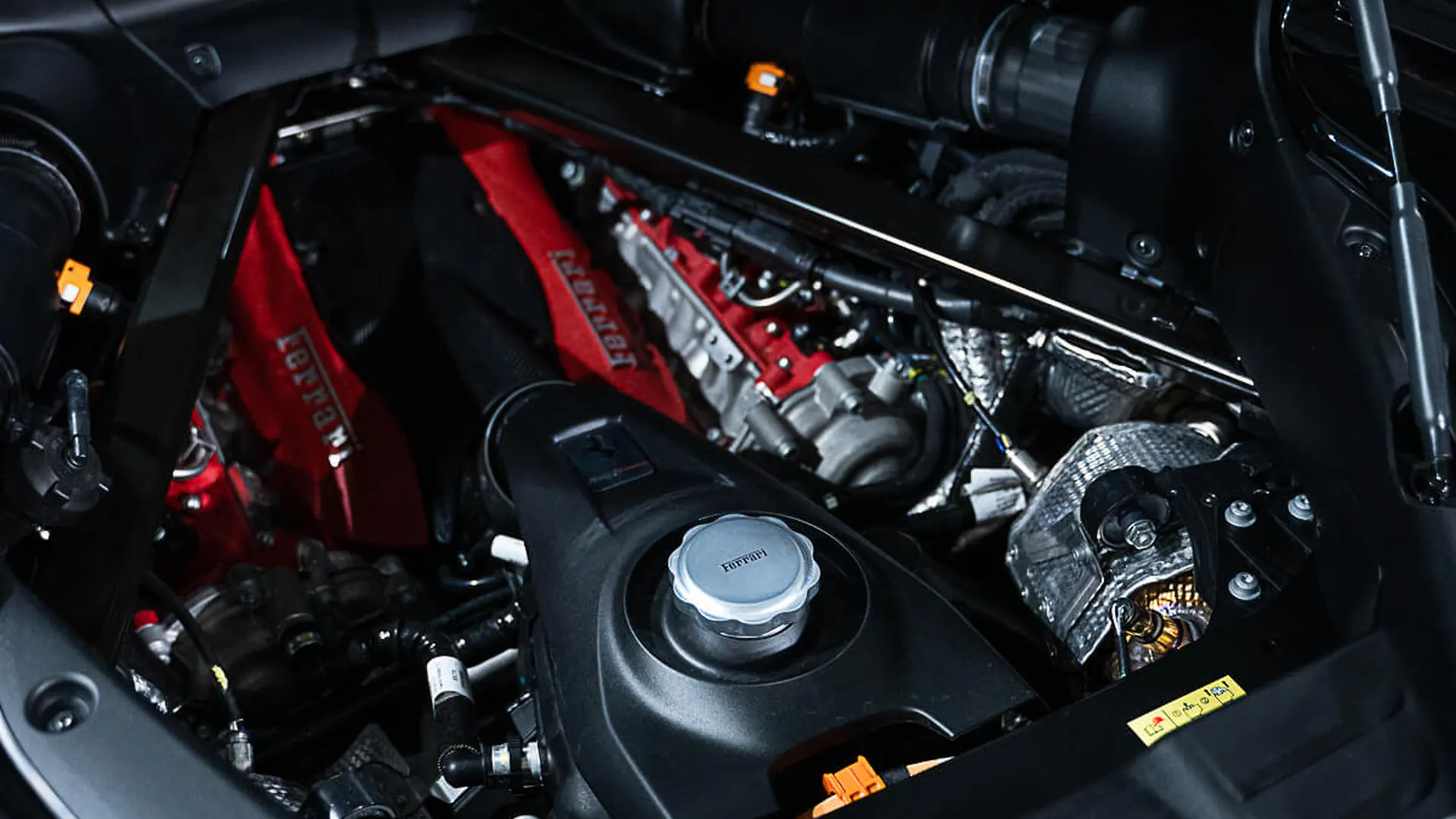 Ferrari SF90 — photo 41