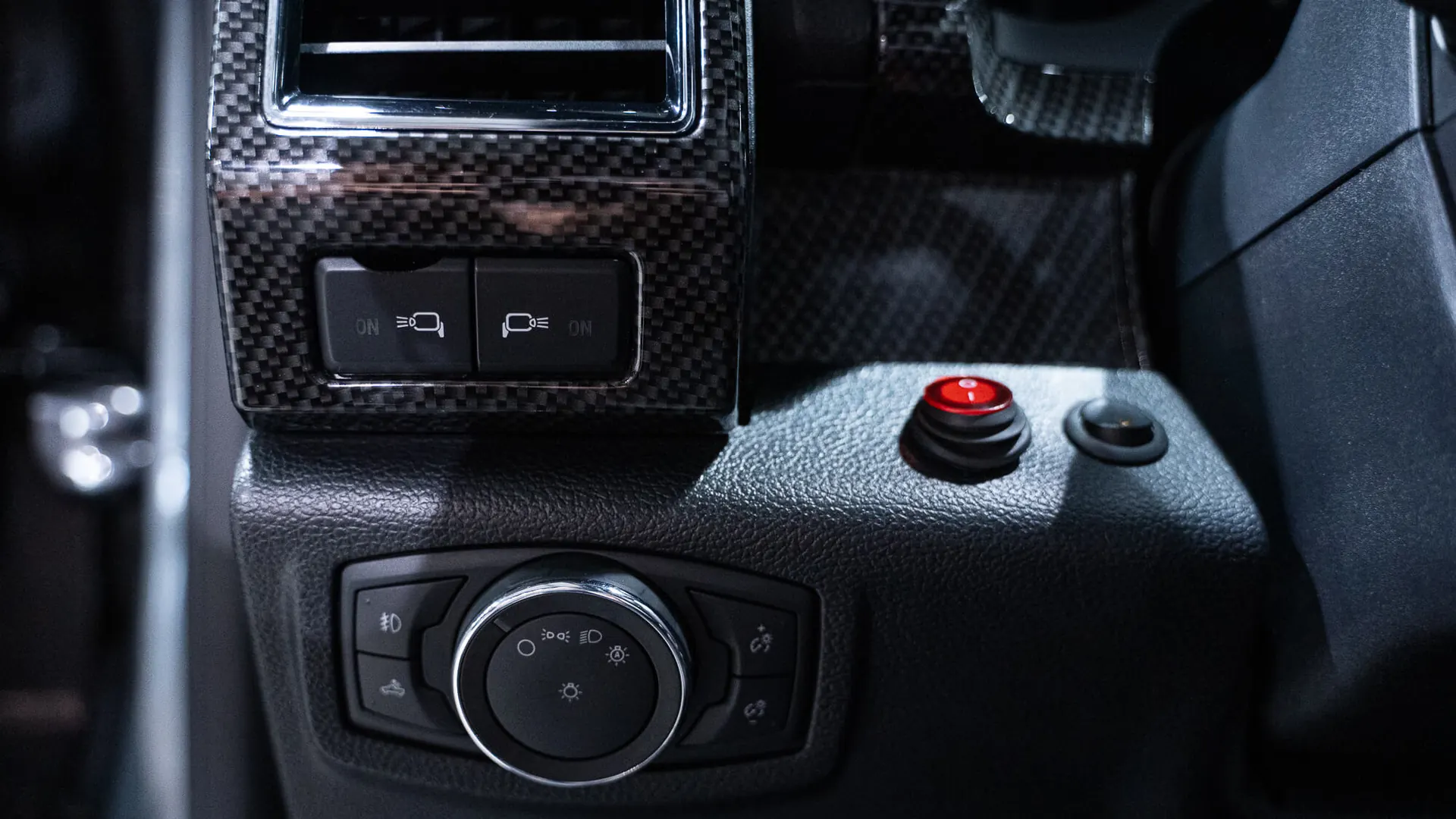 Ford F150 — photo 23