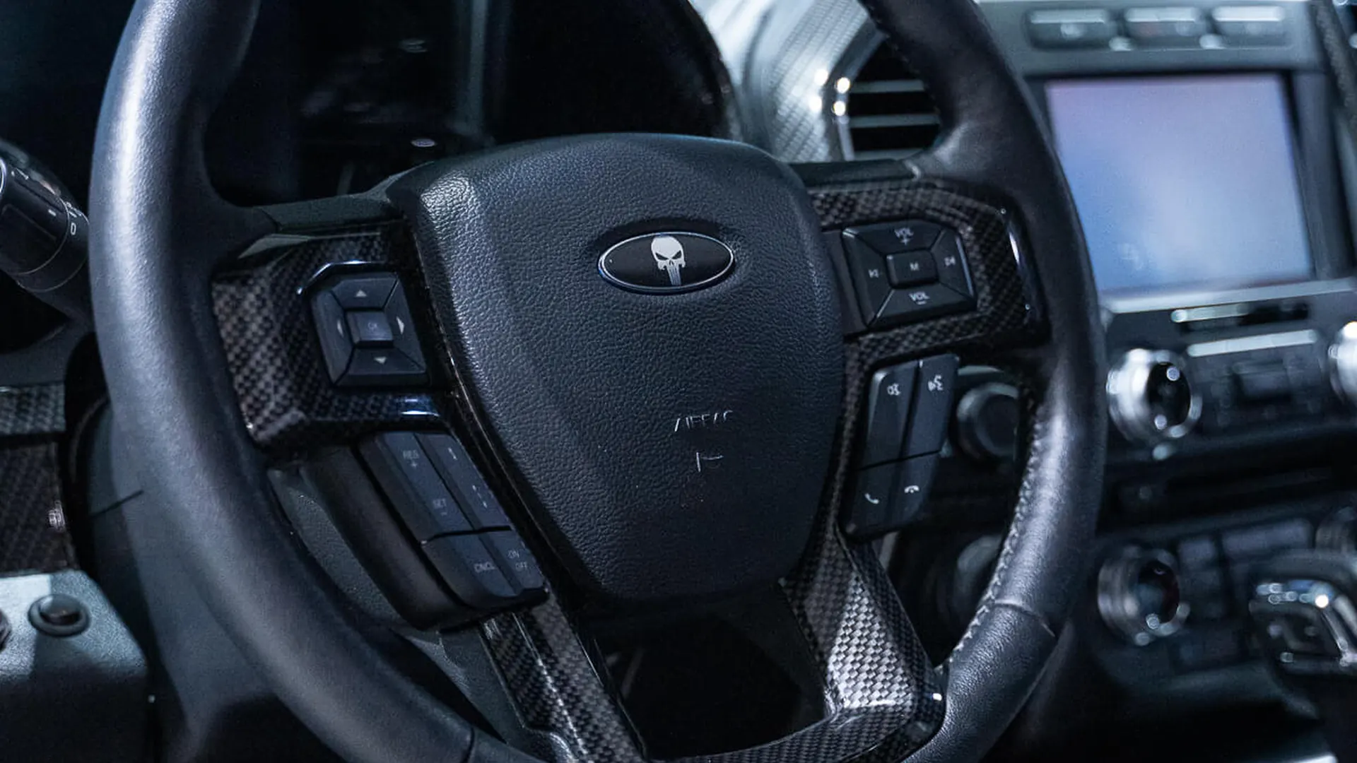 Ford F150 — photo 44