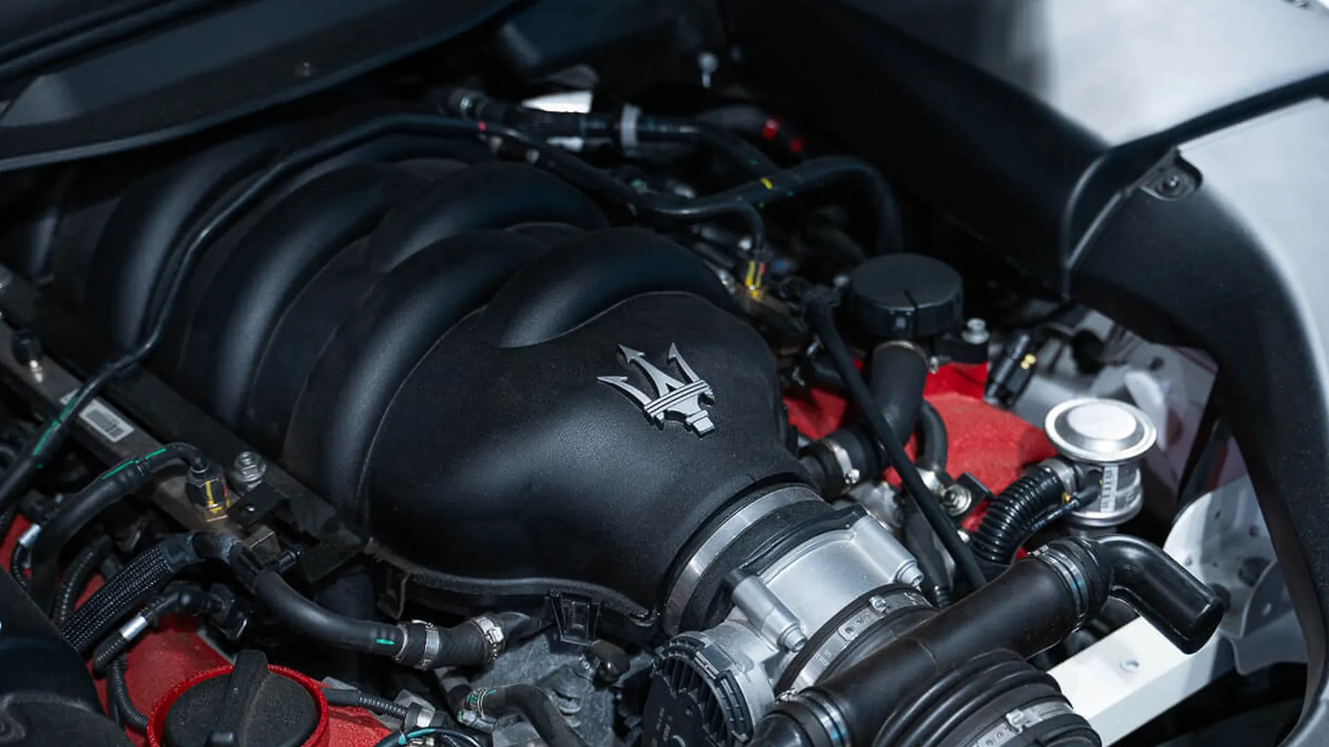 Maserati GRANTURISMO — photo 34