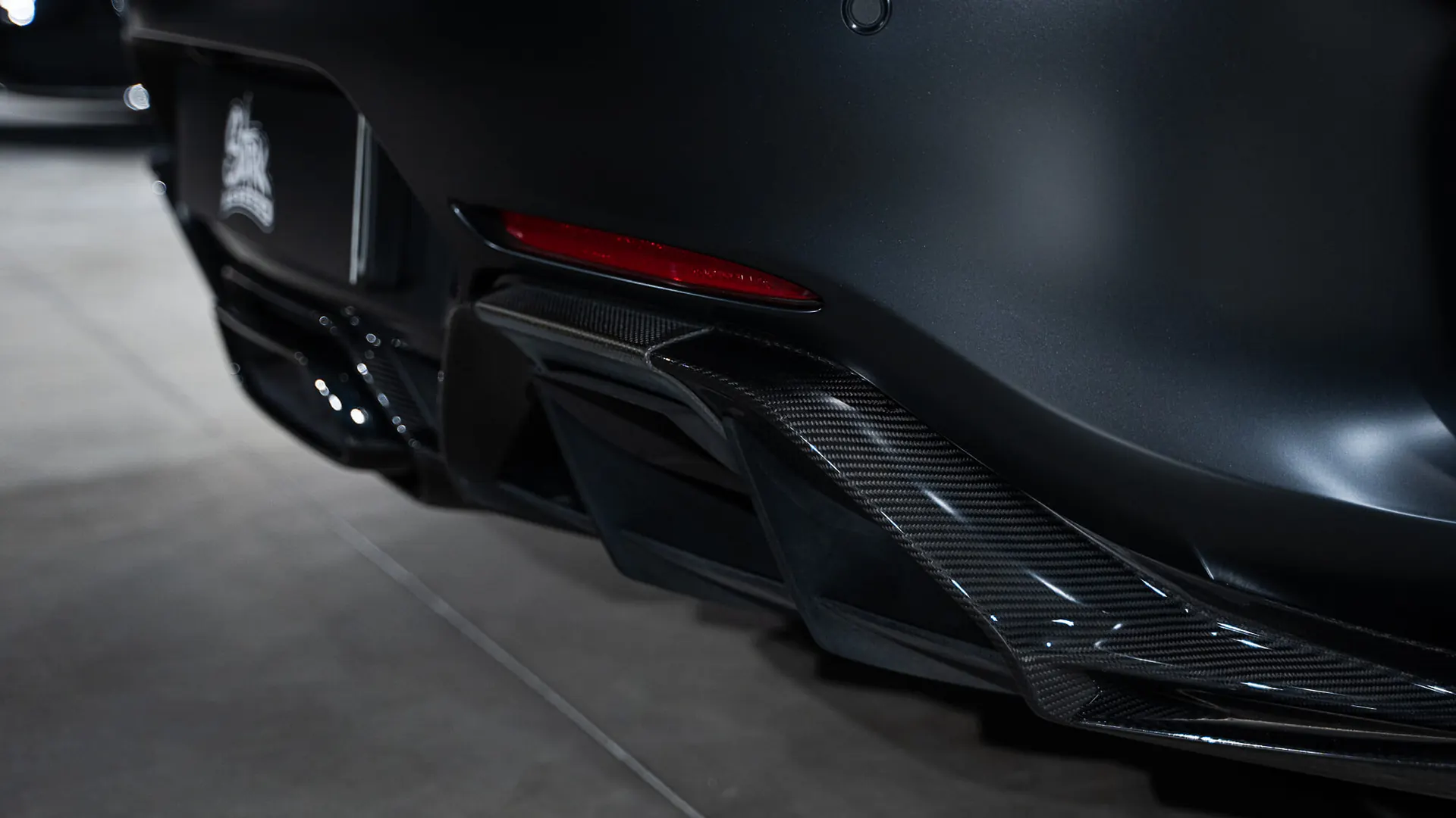 Mercedes-amg GT — photo 17