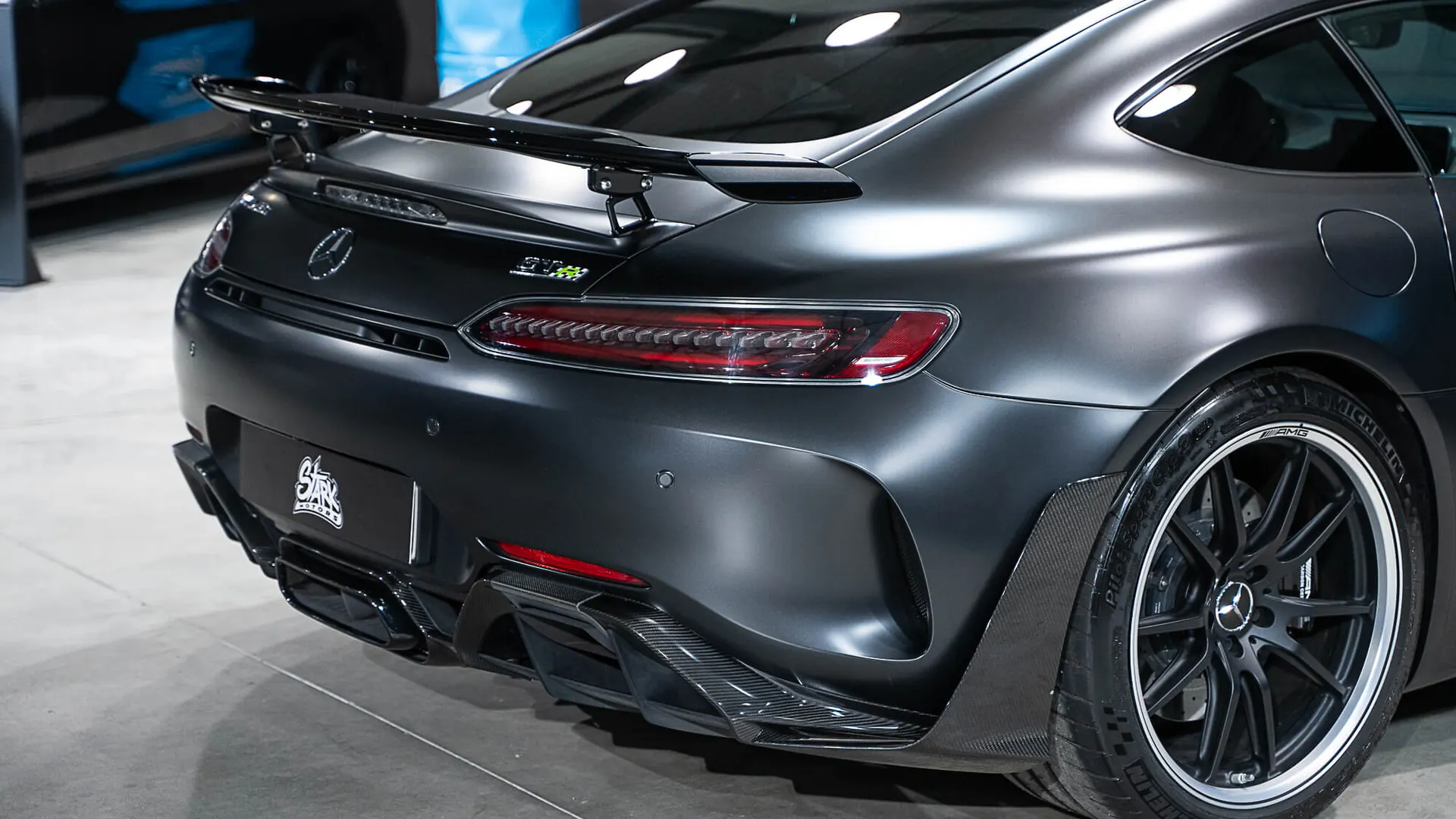 Mercedes-amg GT — photo 18
