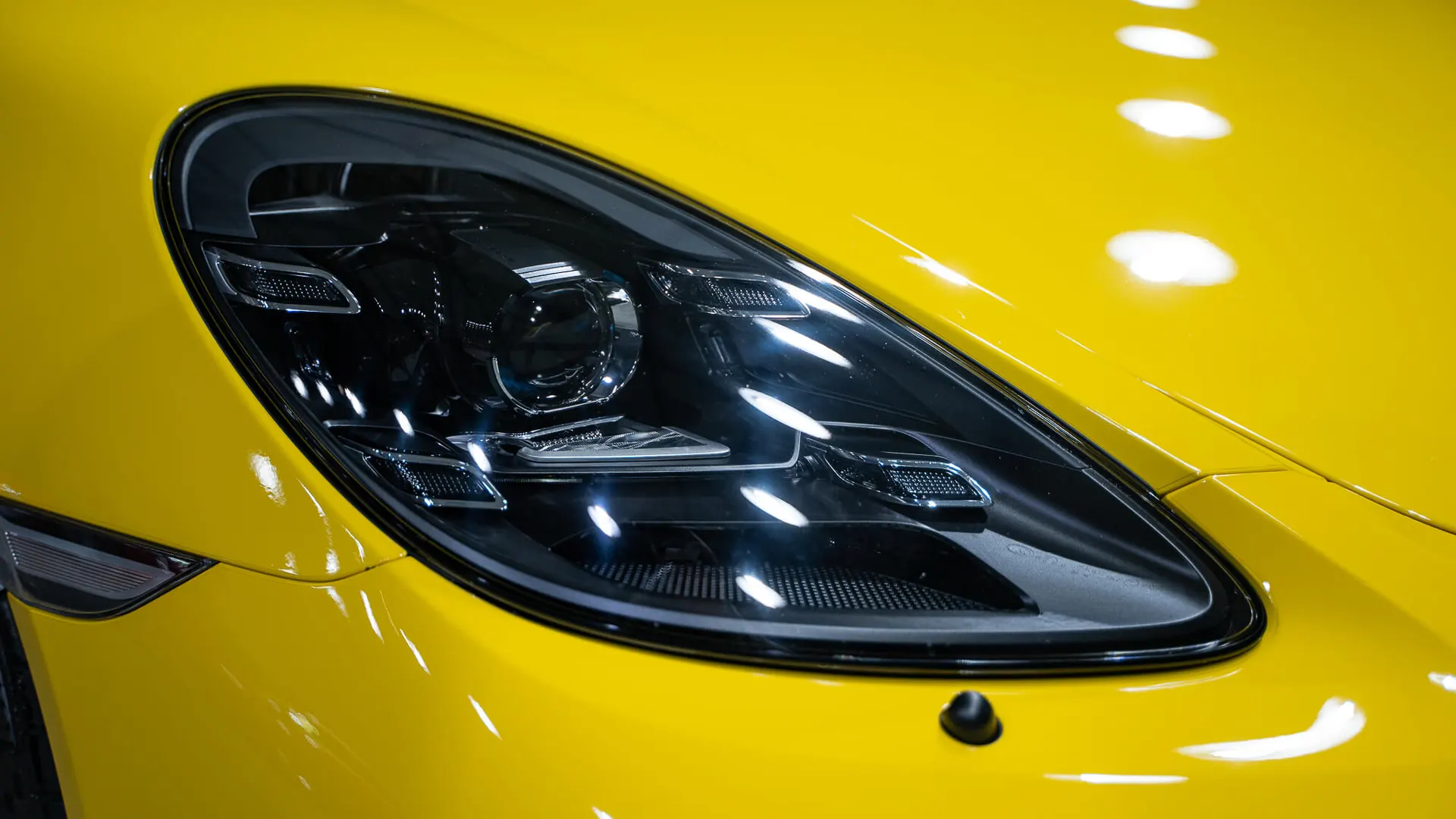 Porsche 718 — photo 24