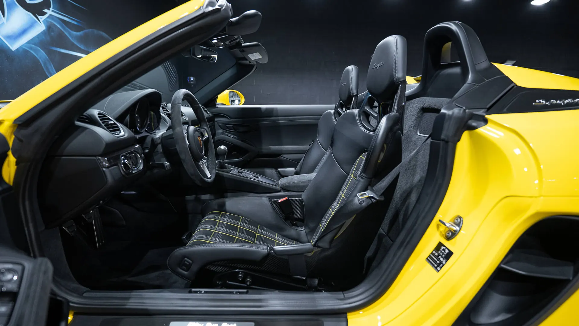Porsche 718 — photo 11