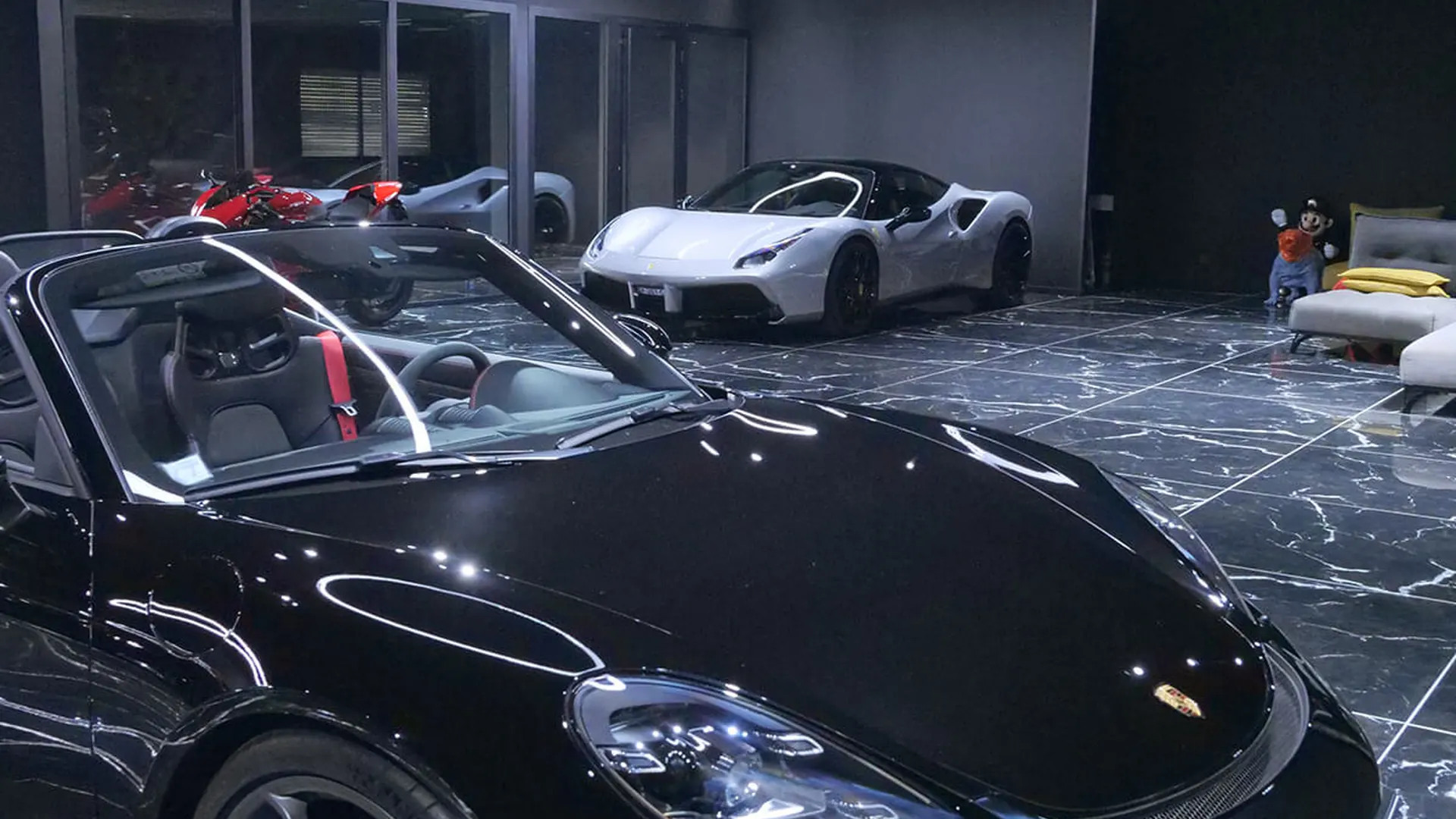 Porsche 718 — photo 25
