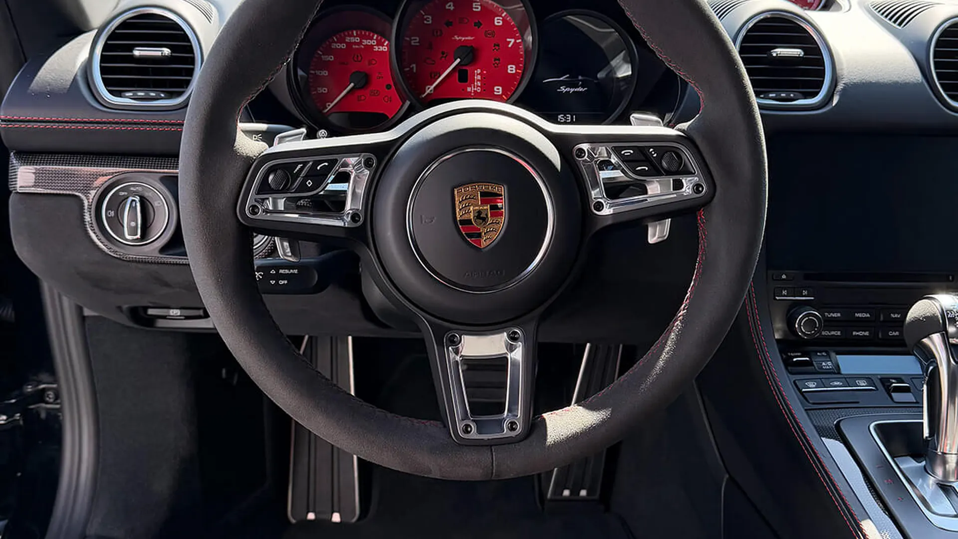 Porsche 718 — photo 15