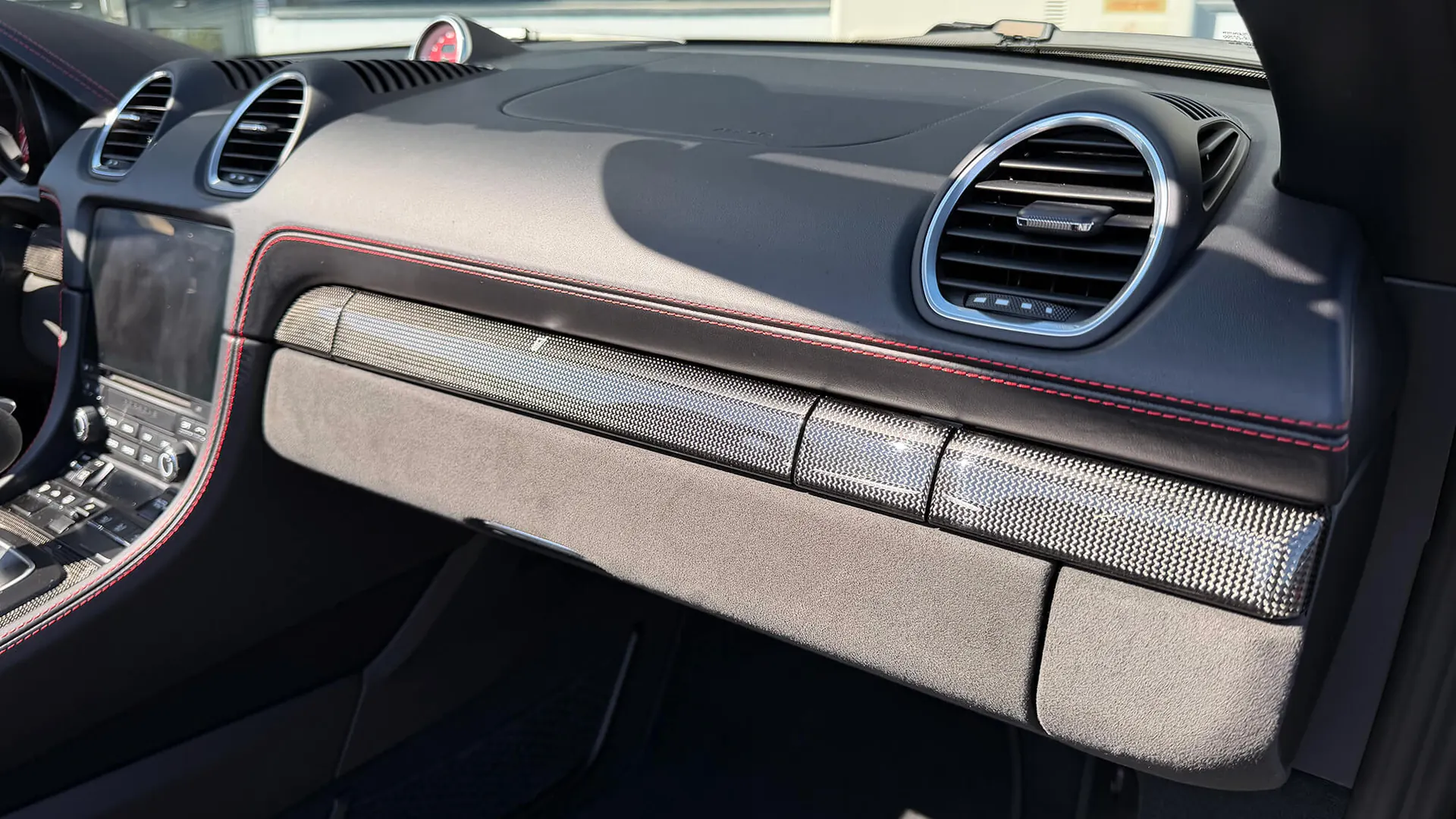 Porsche 718 — photo 24