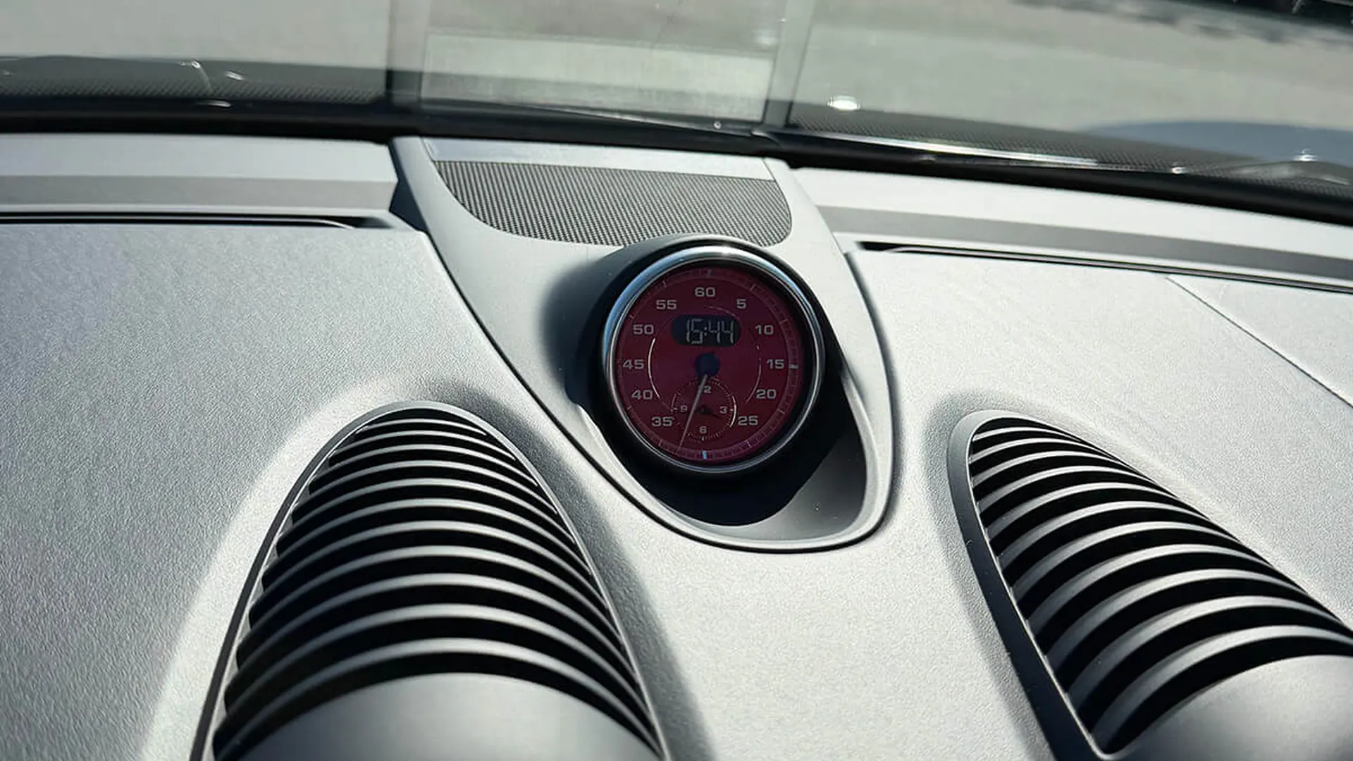 Porsche 718 — photo 20