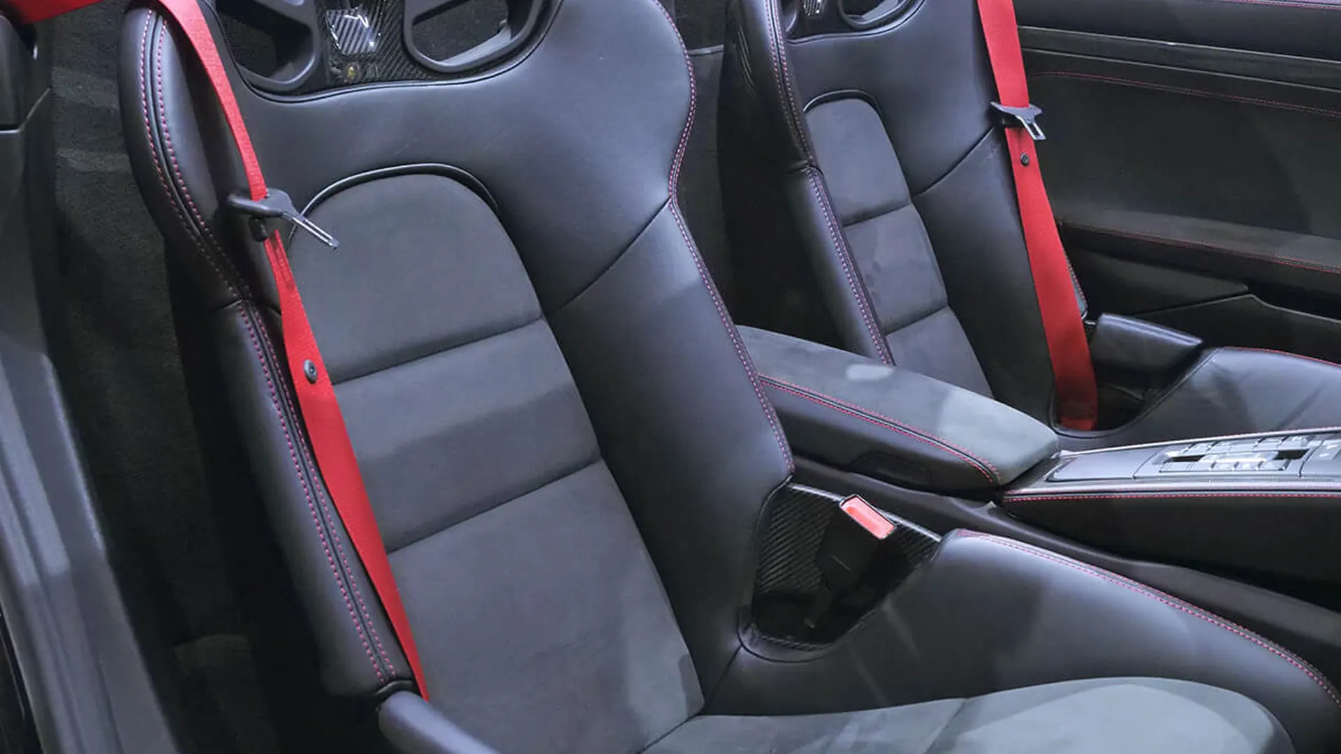 Porsche 718 — photo 18