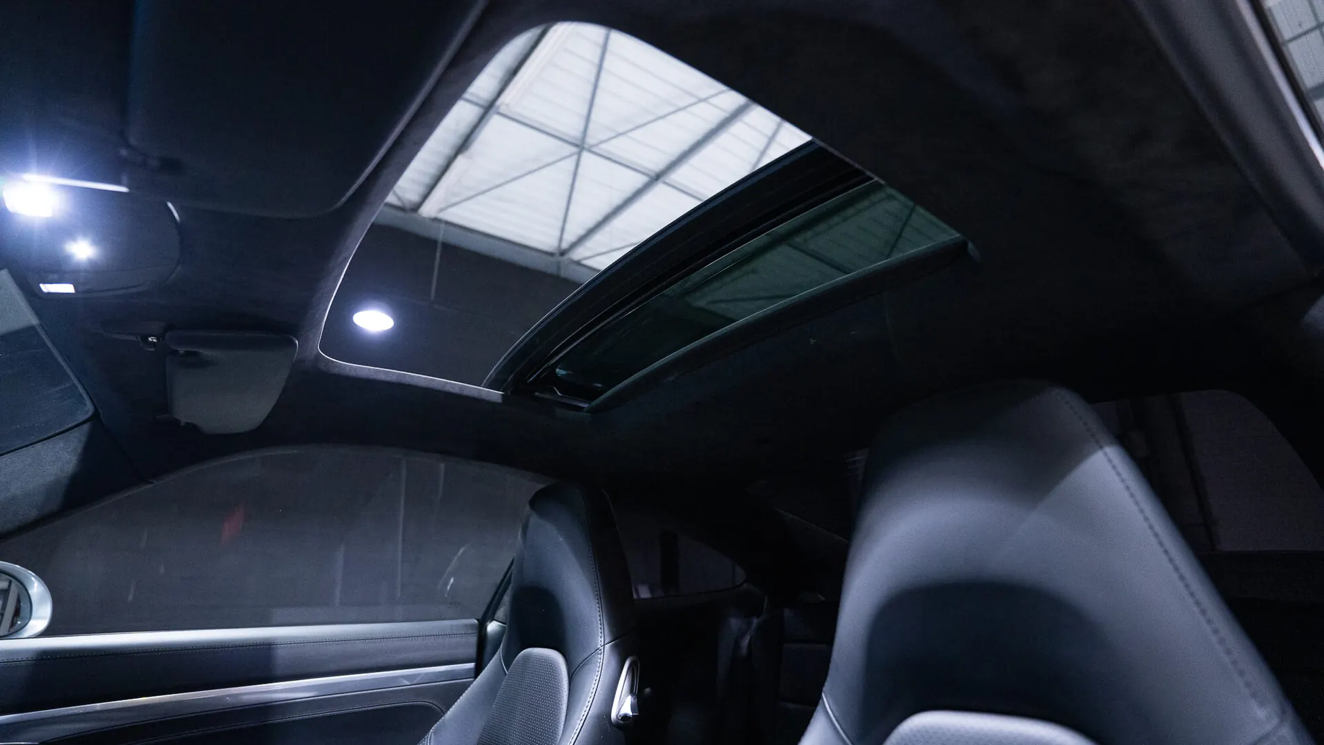 Porsche 911 — photo 42