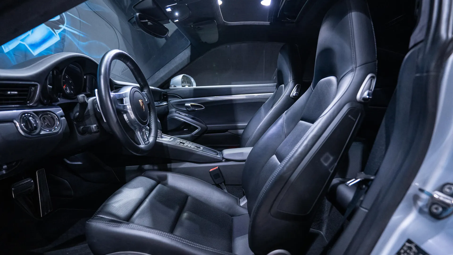 Porsche 911 — photo 44