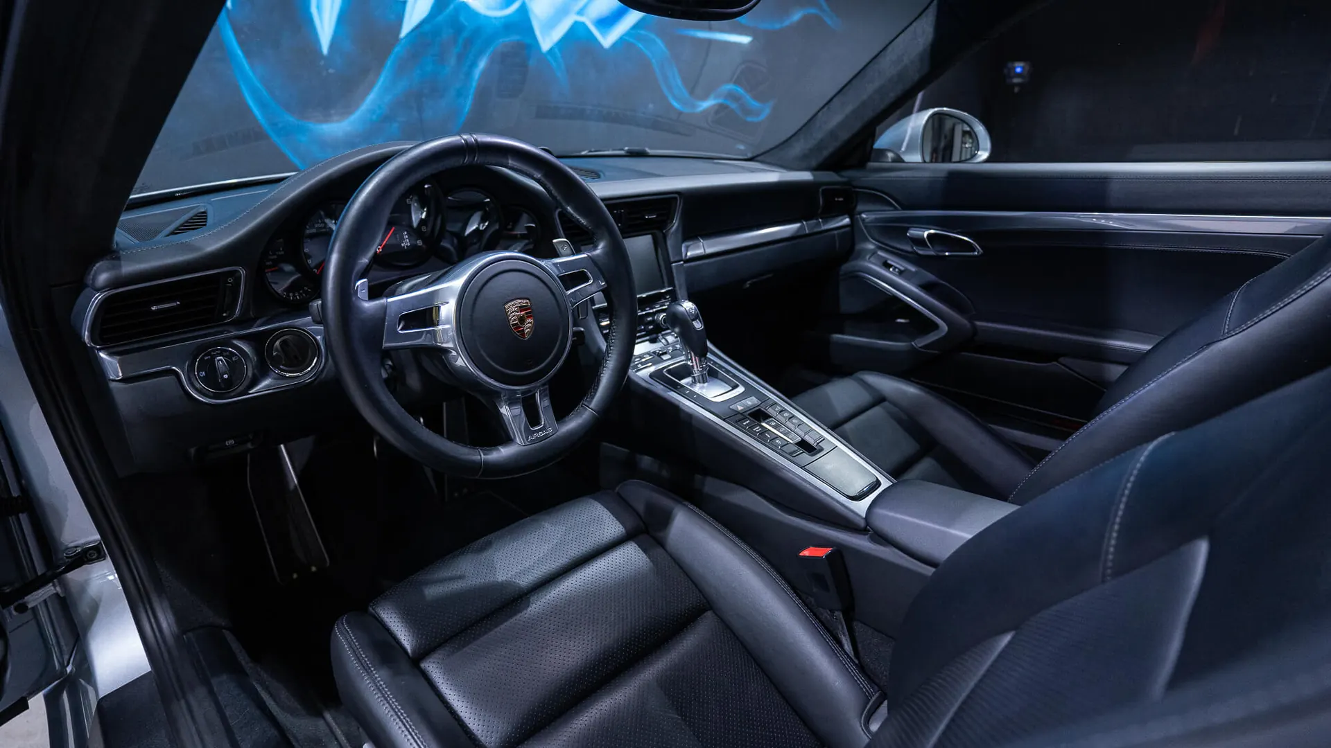 Porsche 911 — photo 8