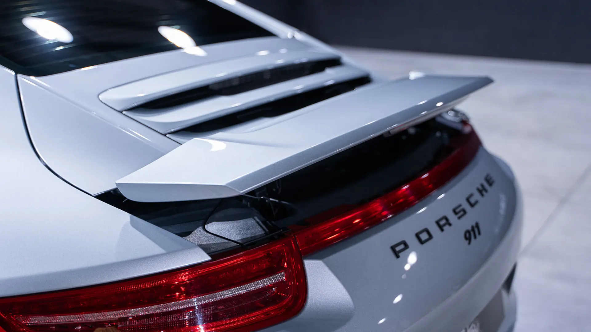 Porsche 911 — photo 39