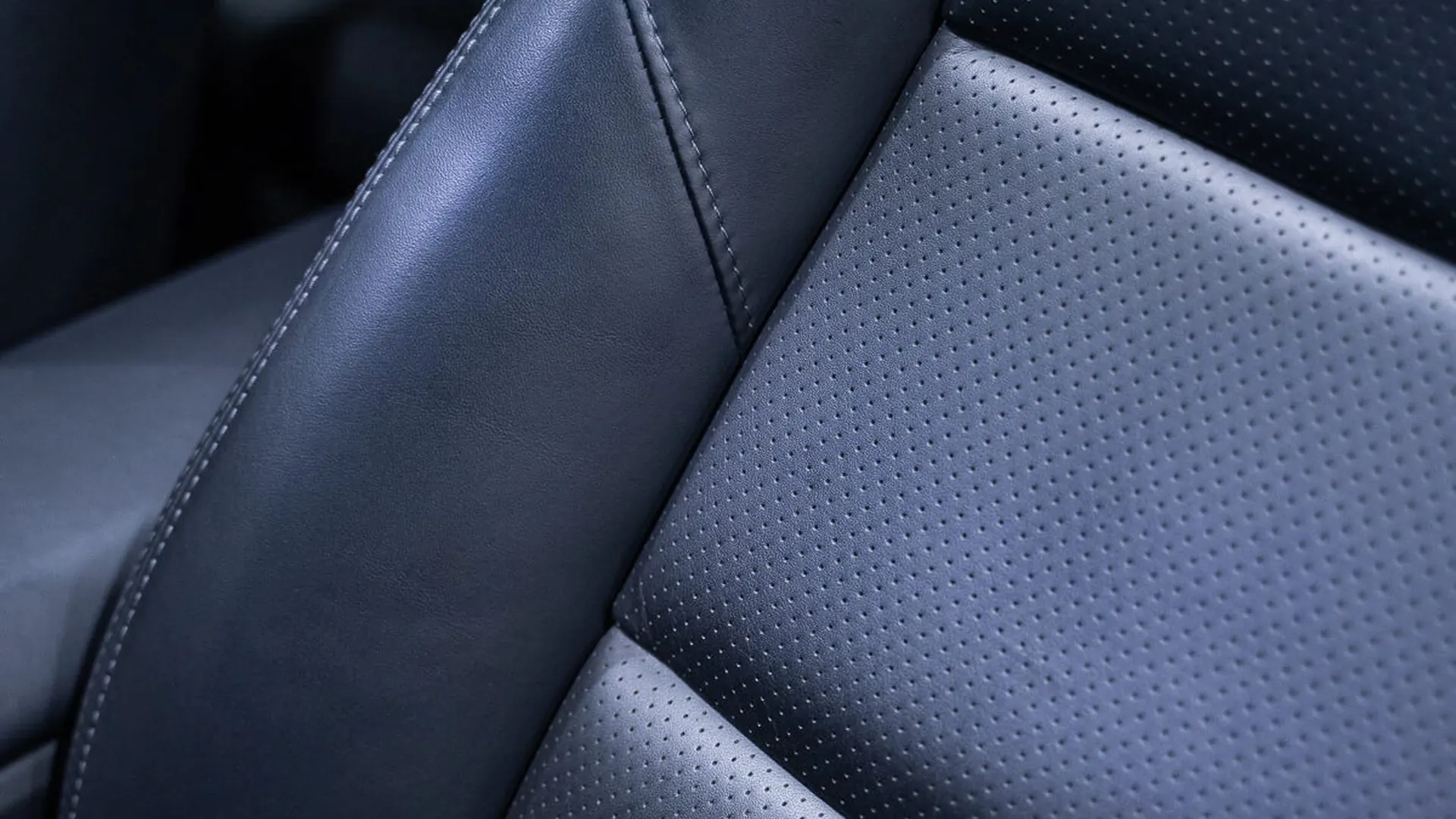 Porsche 911 — photo 16
