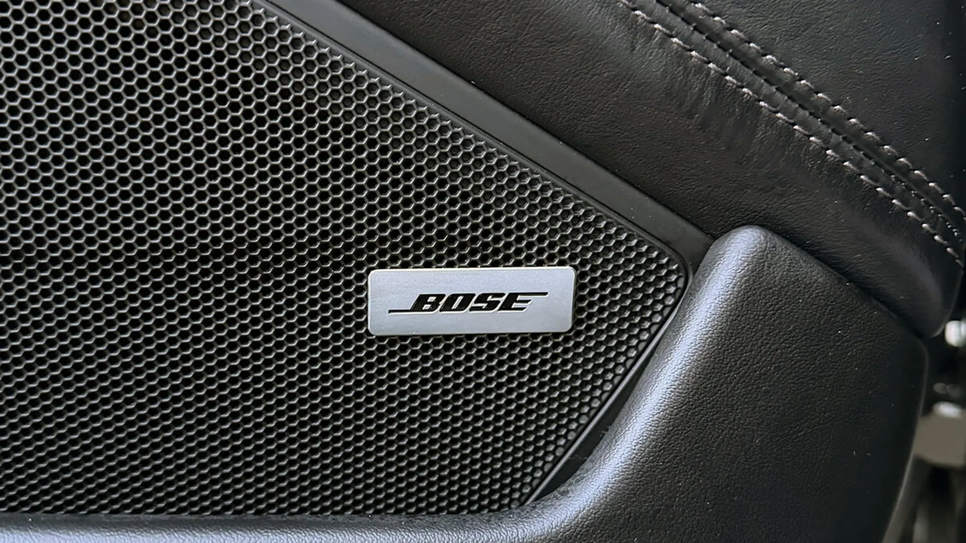 Porsche 911 — photo 30