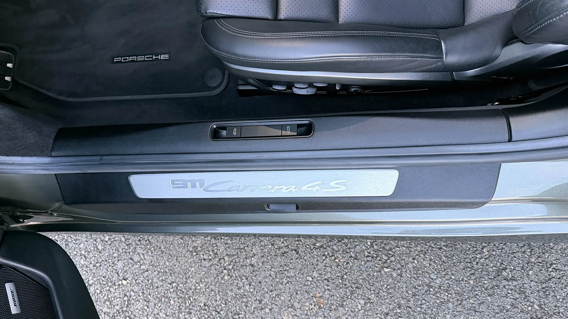 Porsche 911 — photo 28