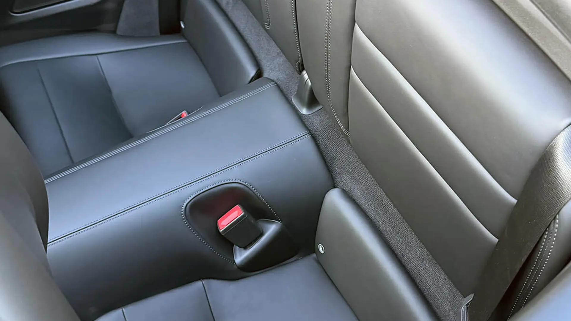 Porsche 911 — photo 29